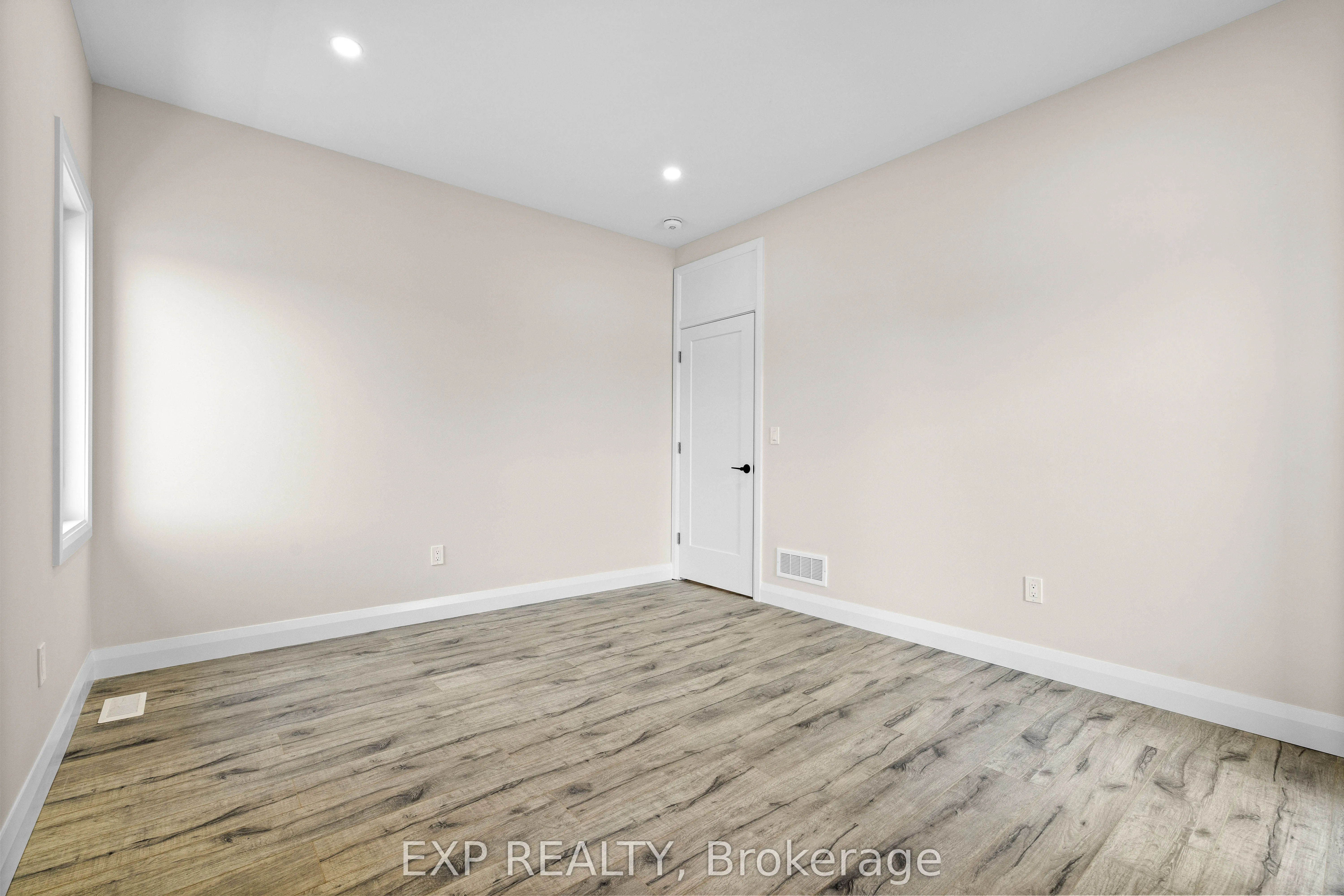 25 Sunview Drive