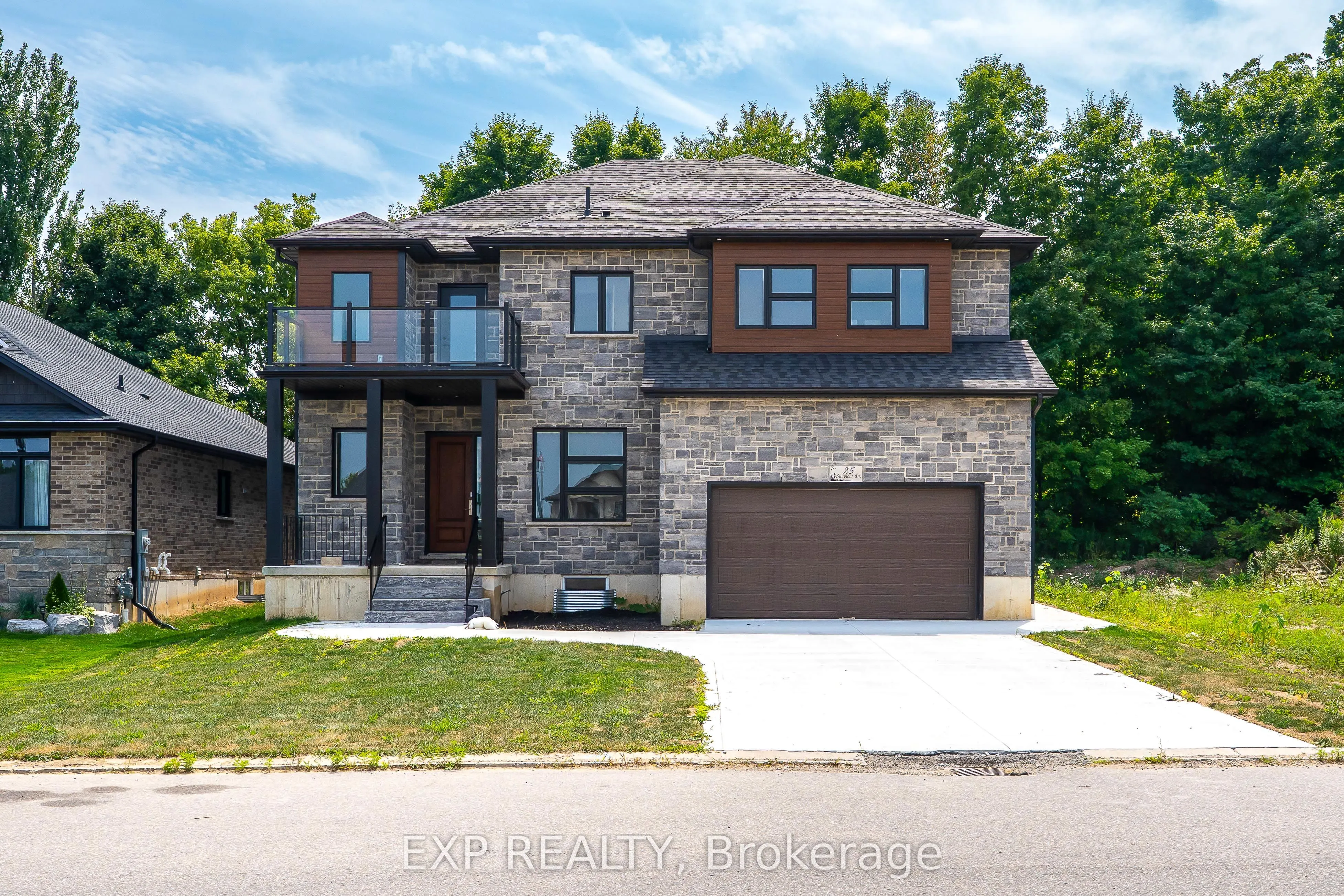 25 Sunview Drive