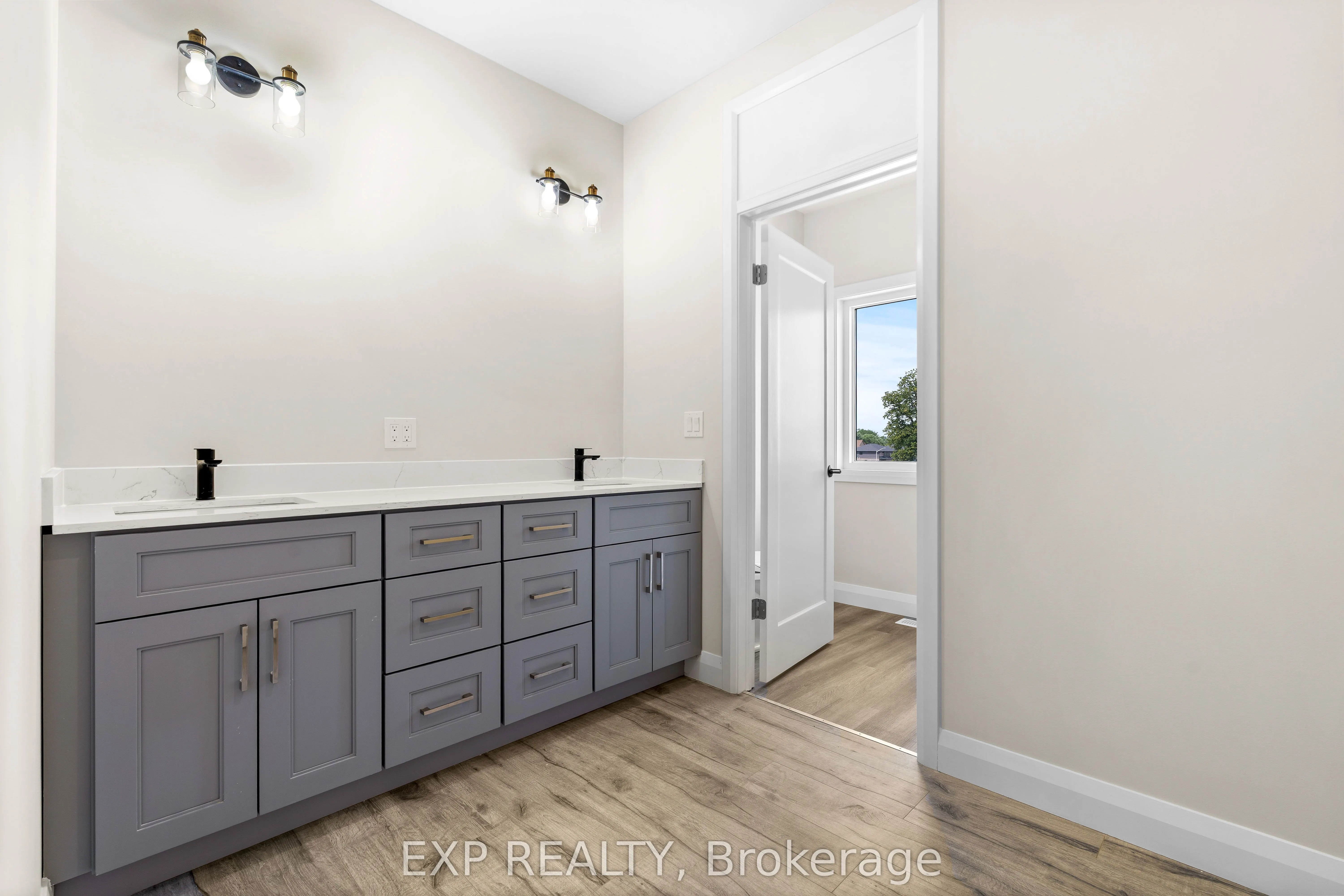 25 Sunview Drive