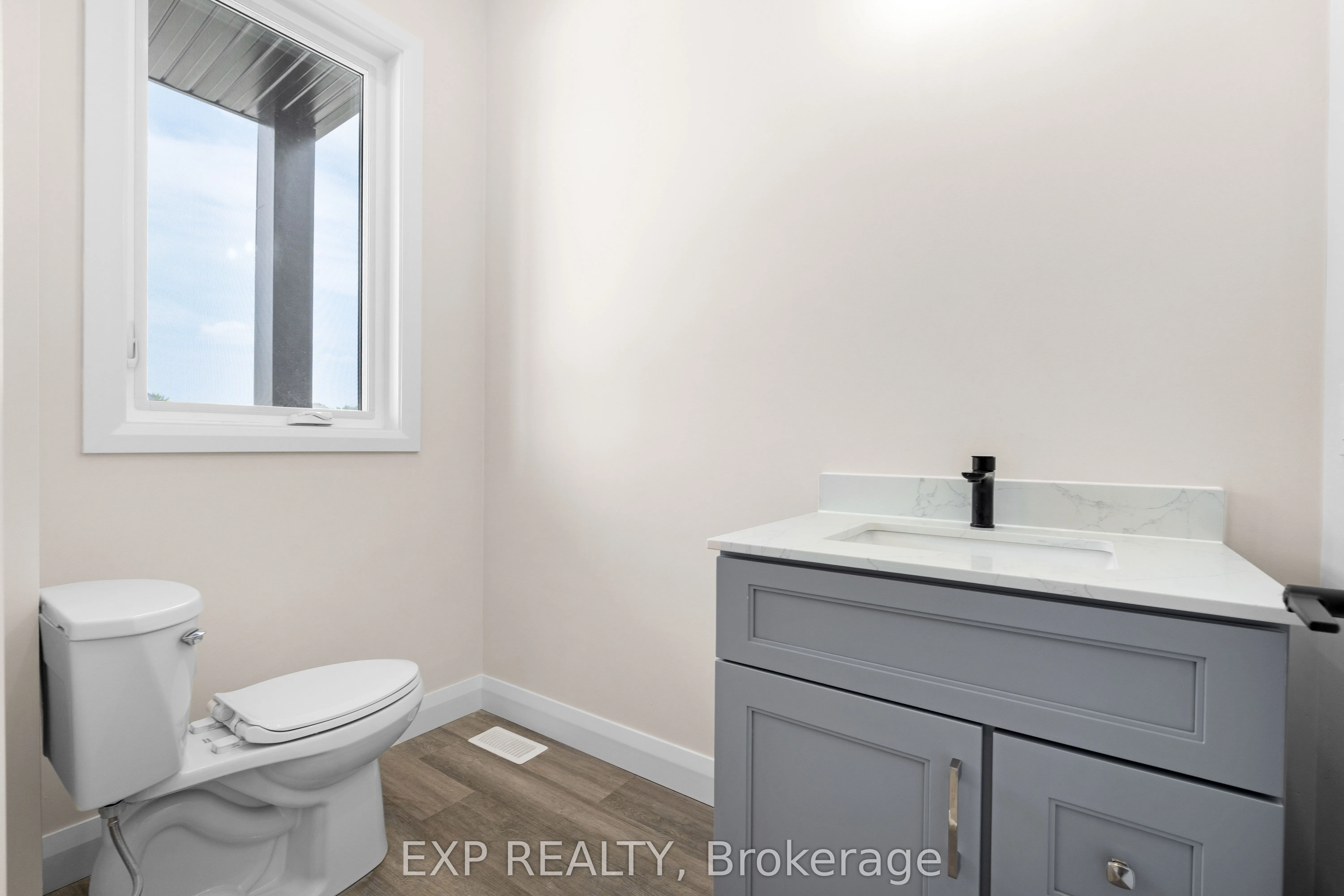 25 Sunview Drive