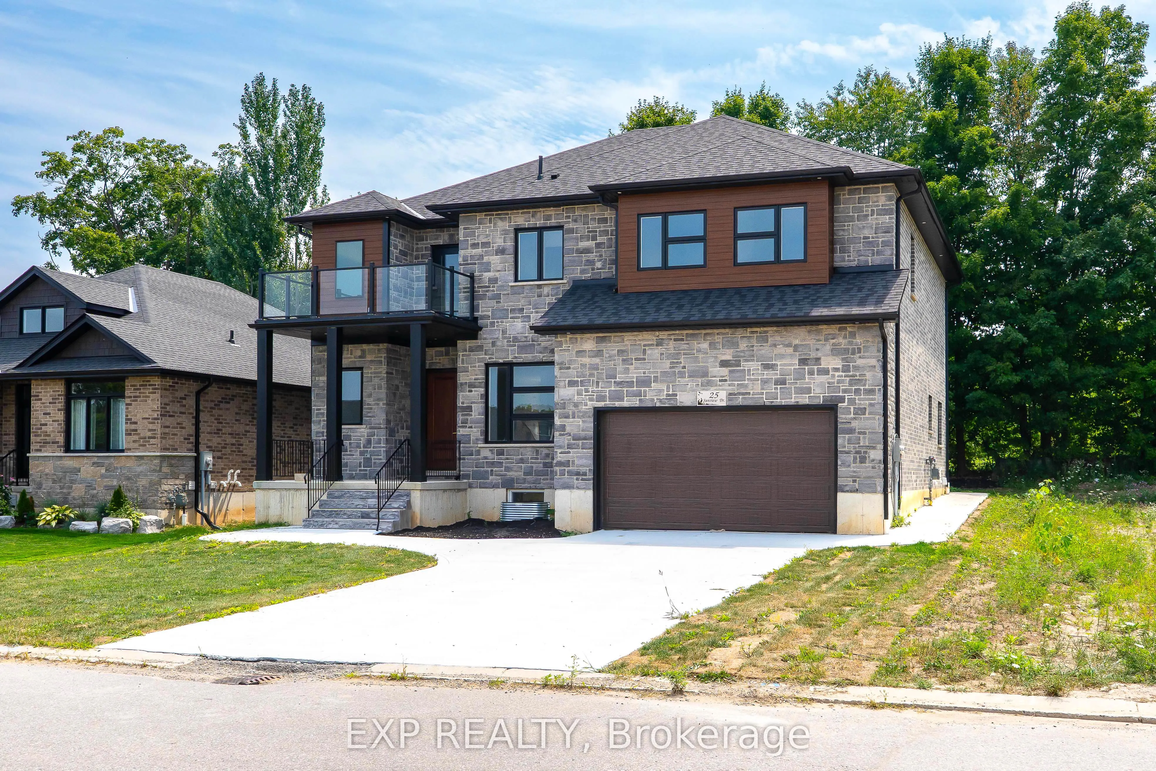 25 Sunview Drive