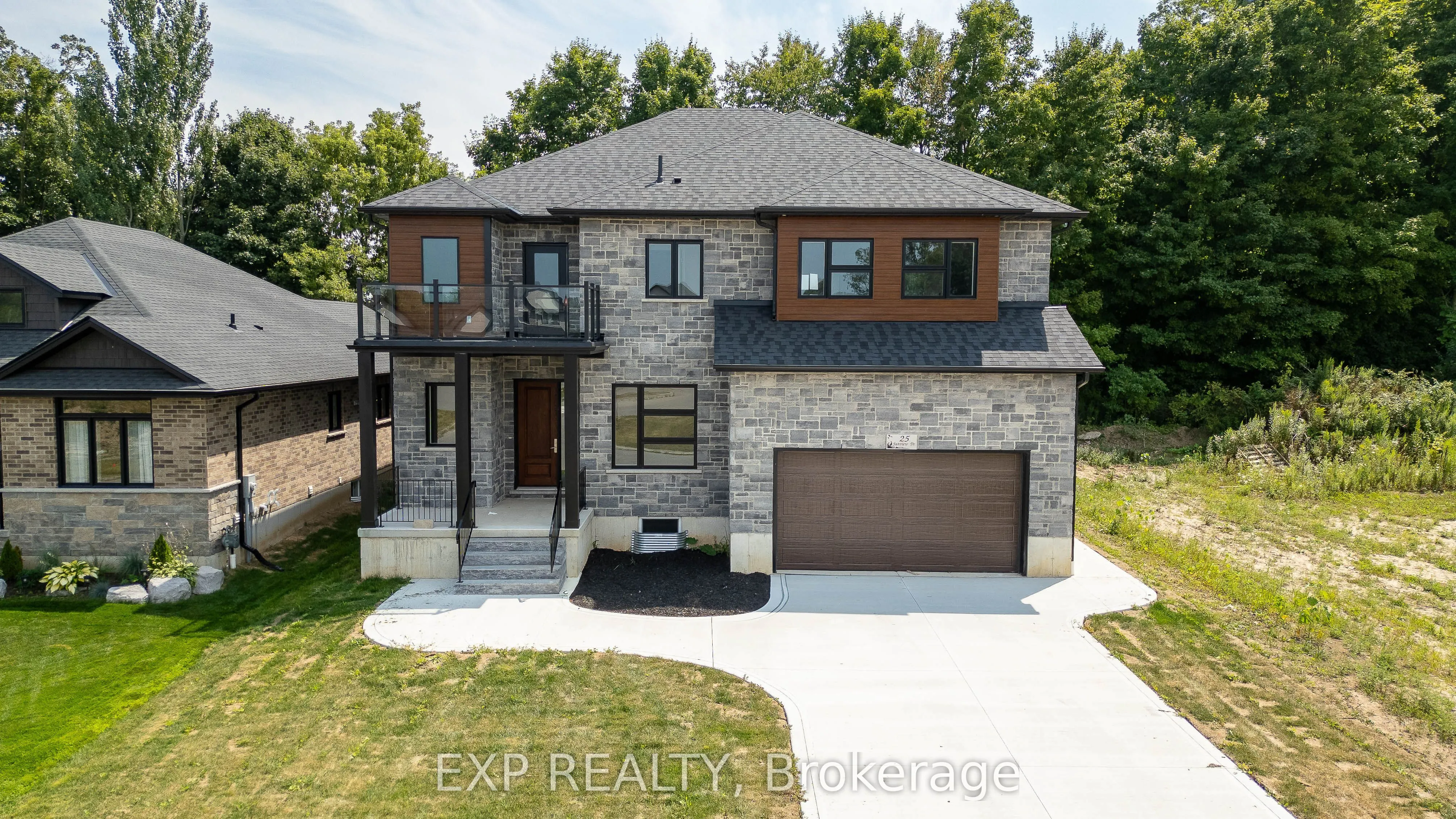 25 Sunview Drive