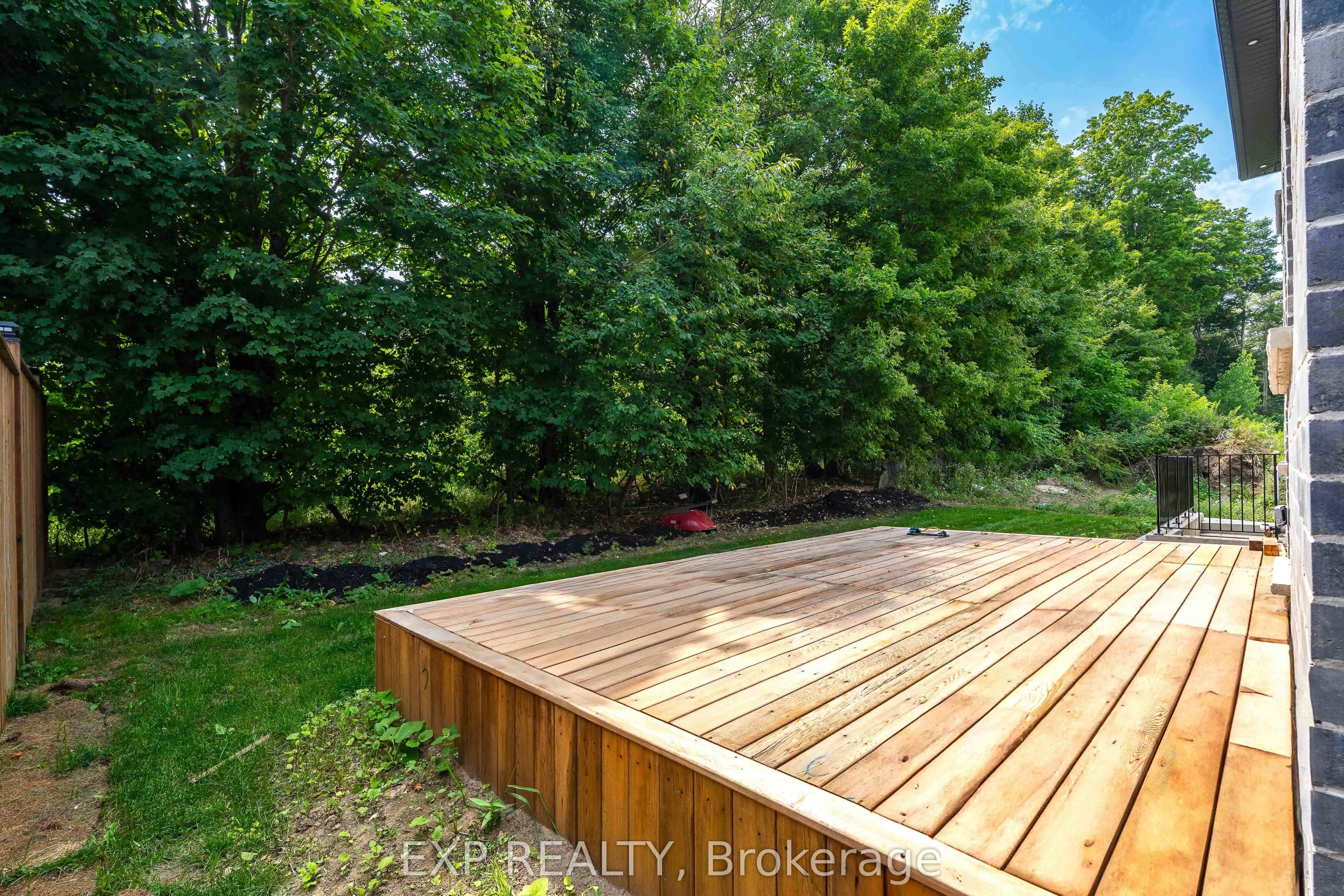 25 Sunview Drive