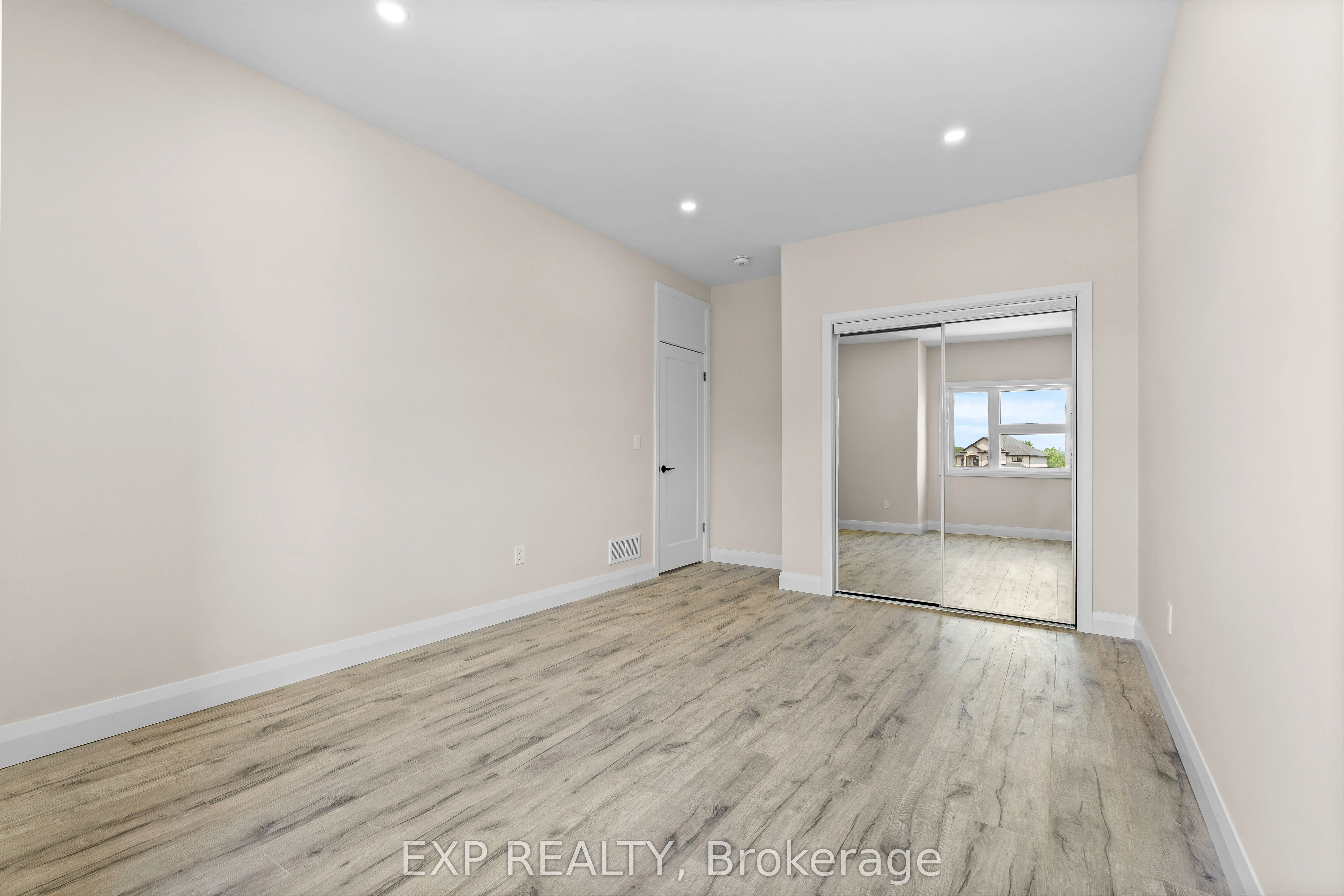 25 Sunview Drive
