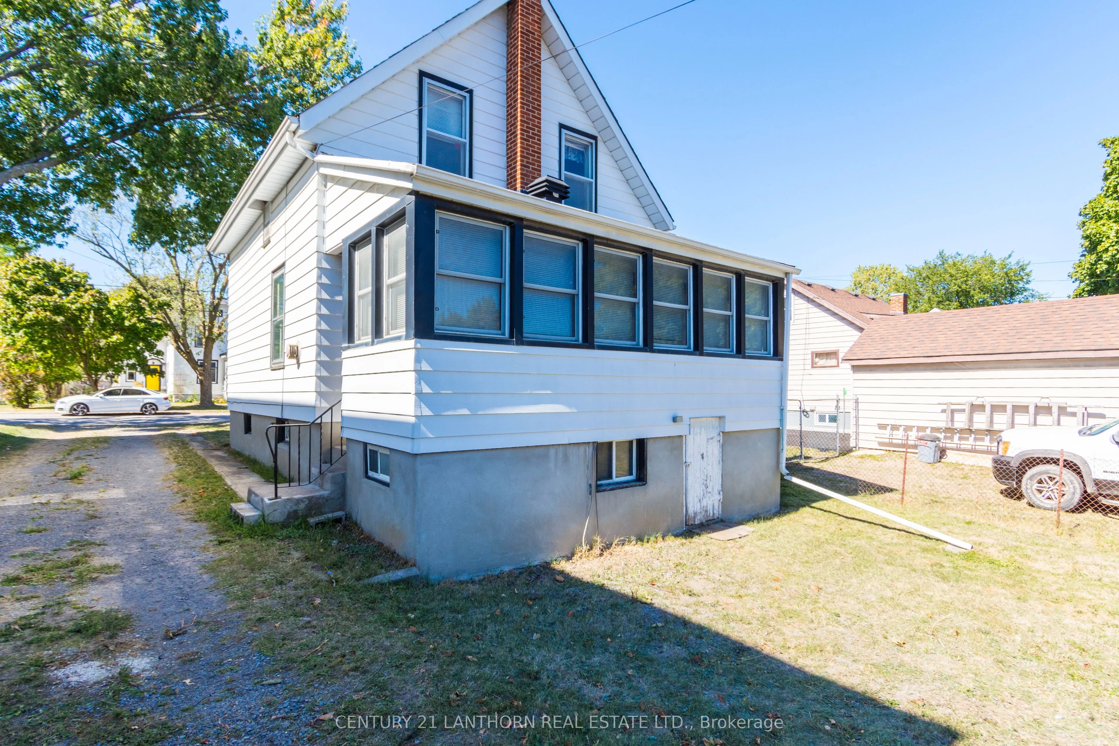 23 Howard Street