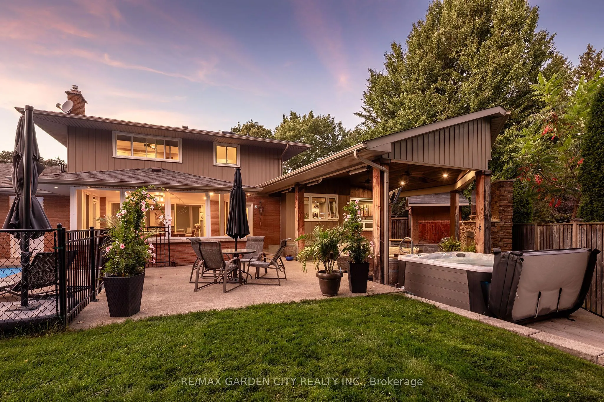 26 Cabot Drive