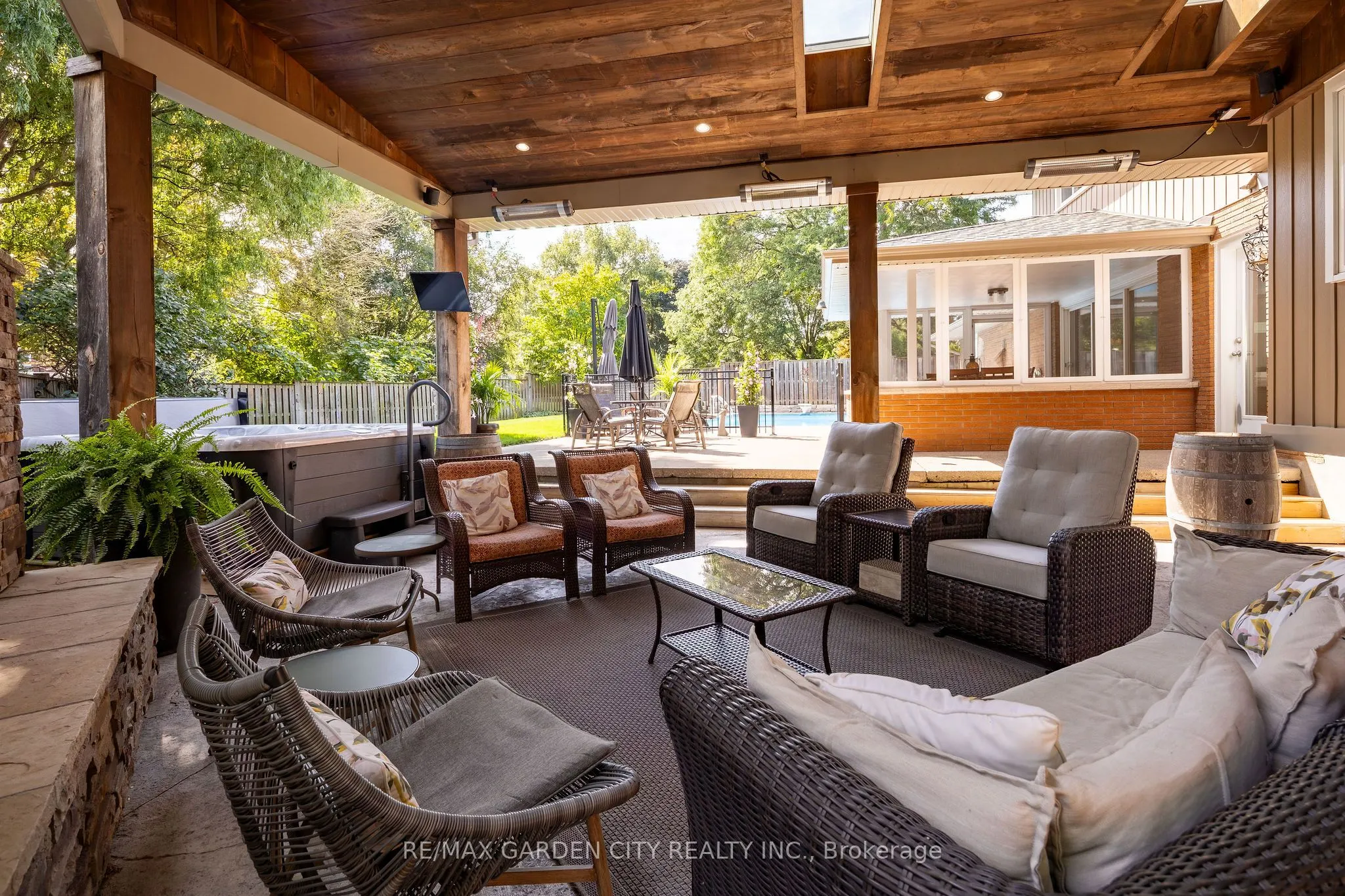 26 Cabot Drive