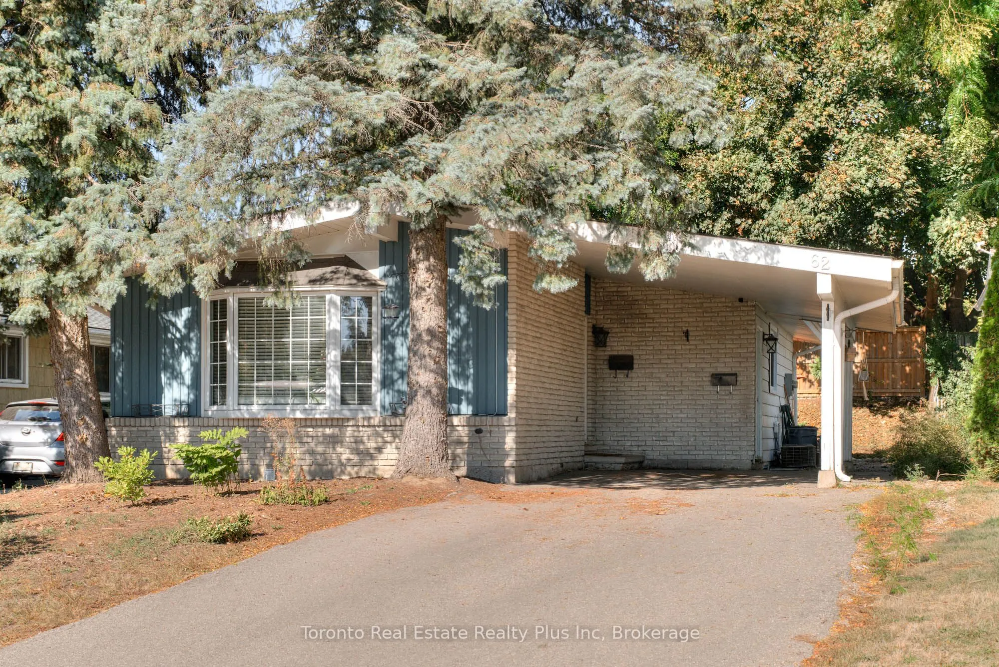 62 Greendale Crescent