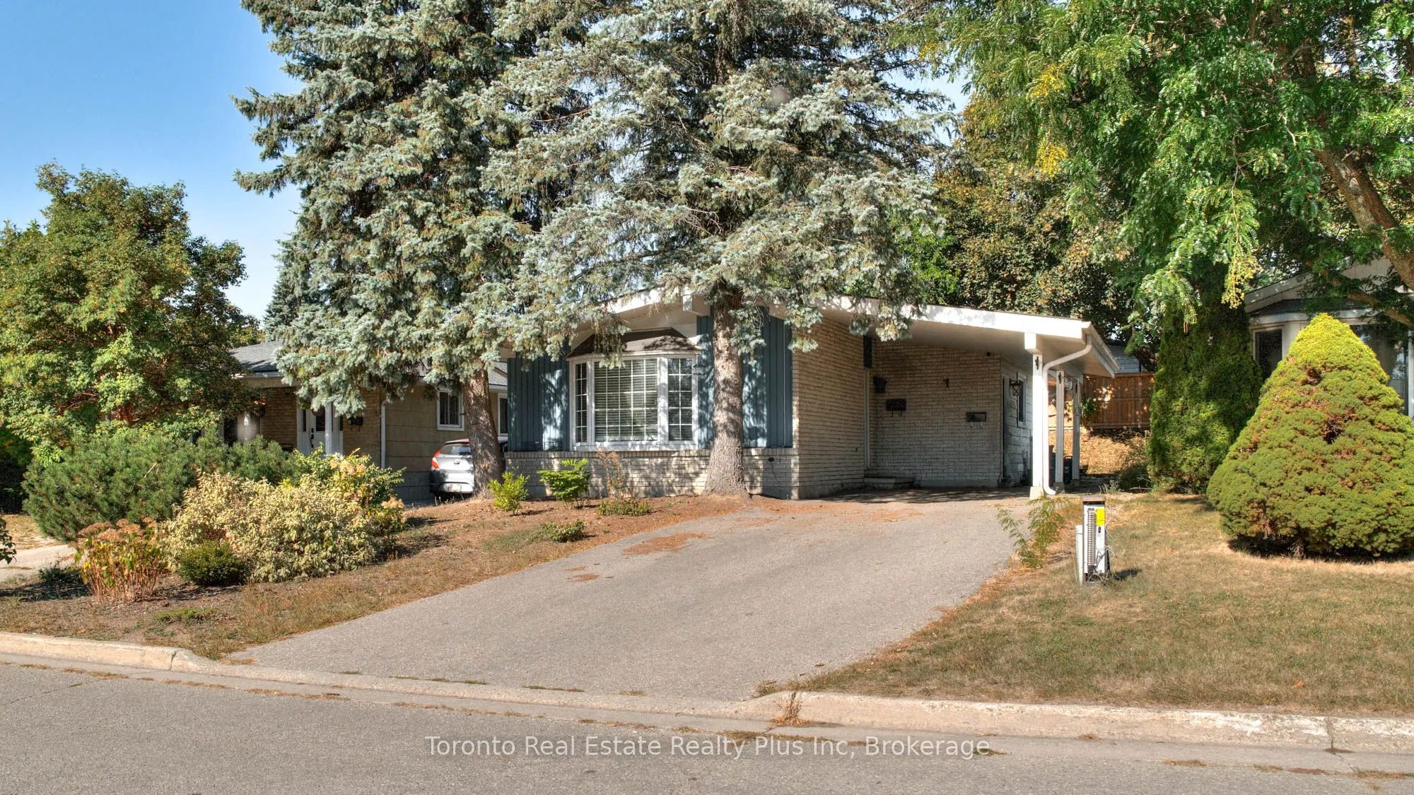 62 Greendale Crescent