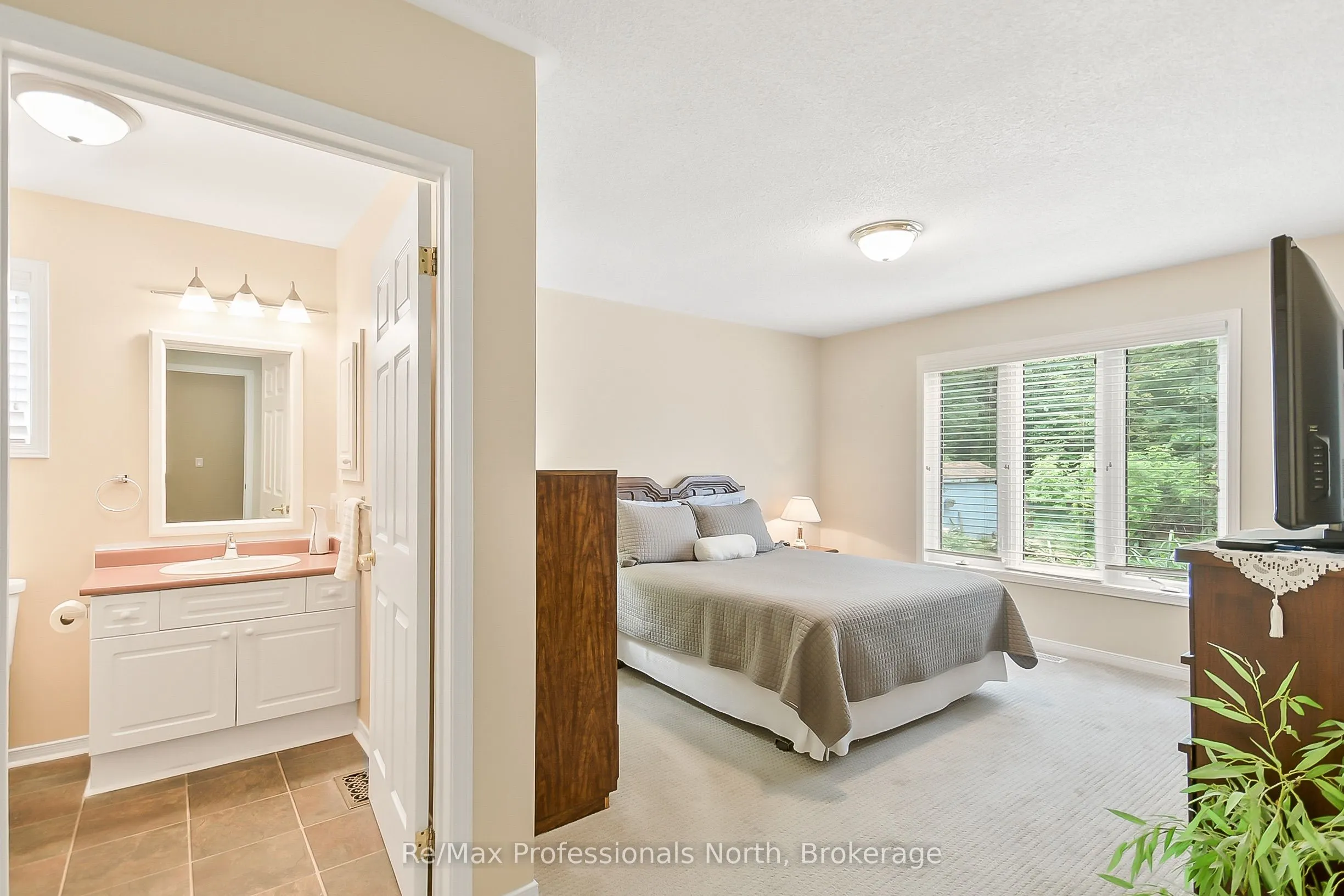 15 PINERIDGE GATE
