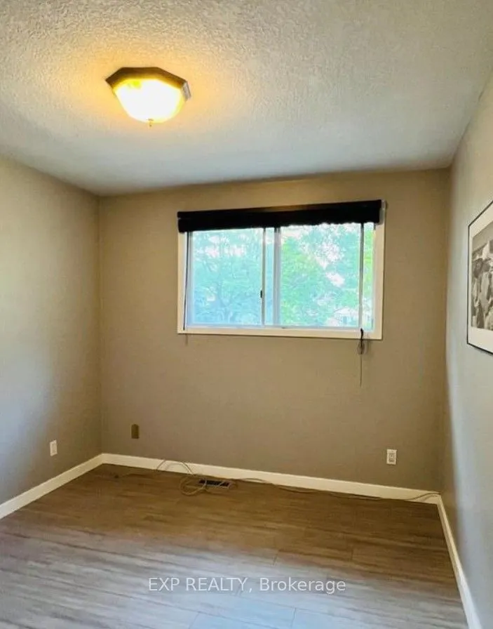 213 Northlake Drive