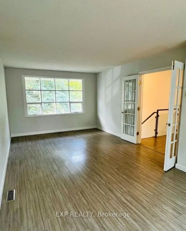213 Northlake Drive