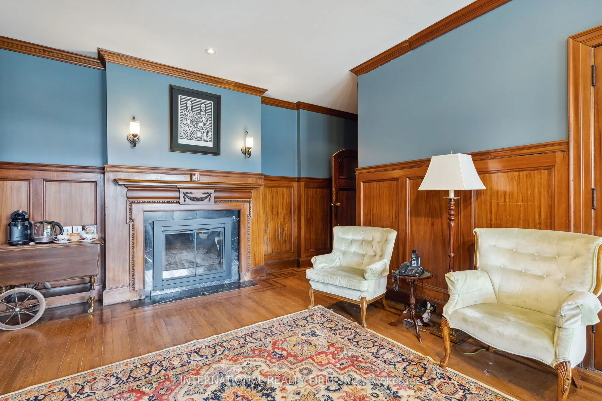 255 Delacourt Road