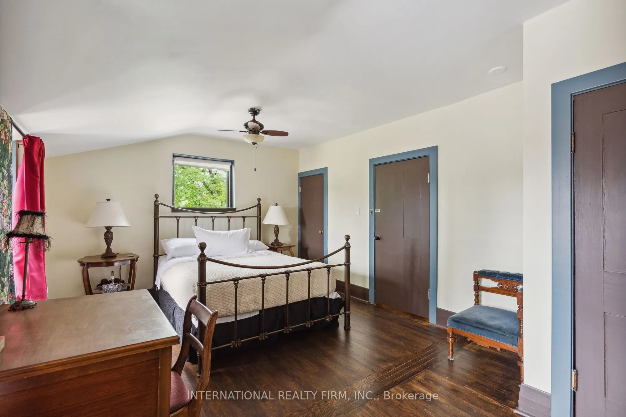 255 Delacourt Road