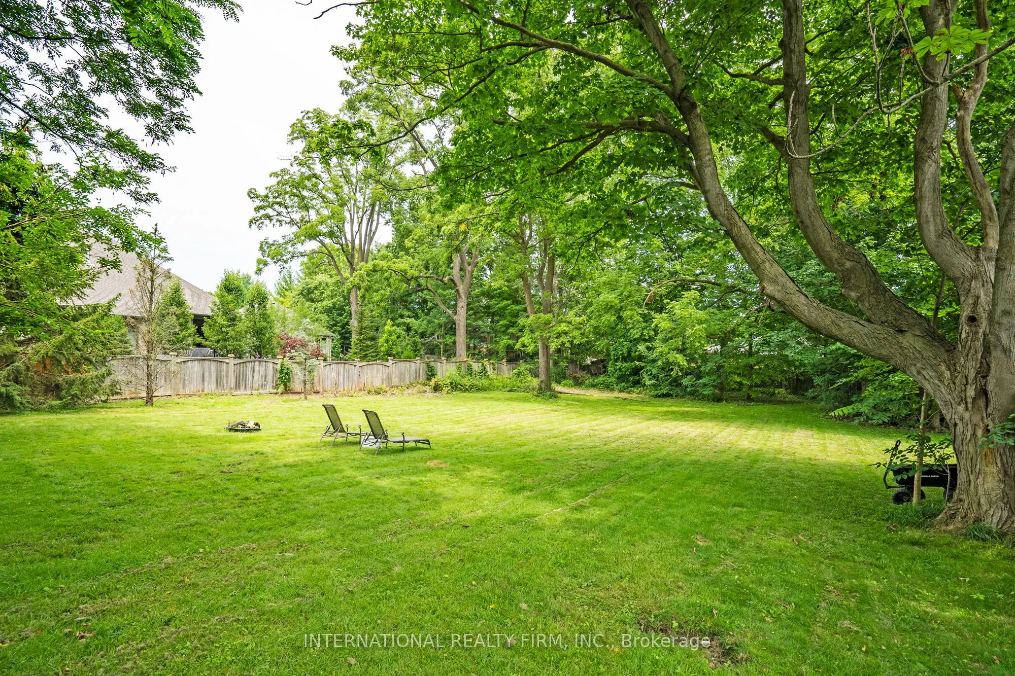 255 Delacourt Road