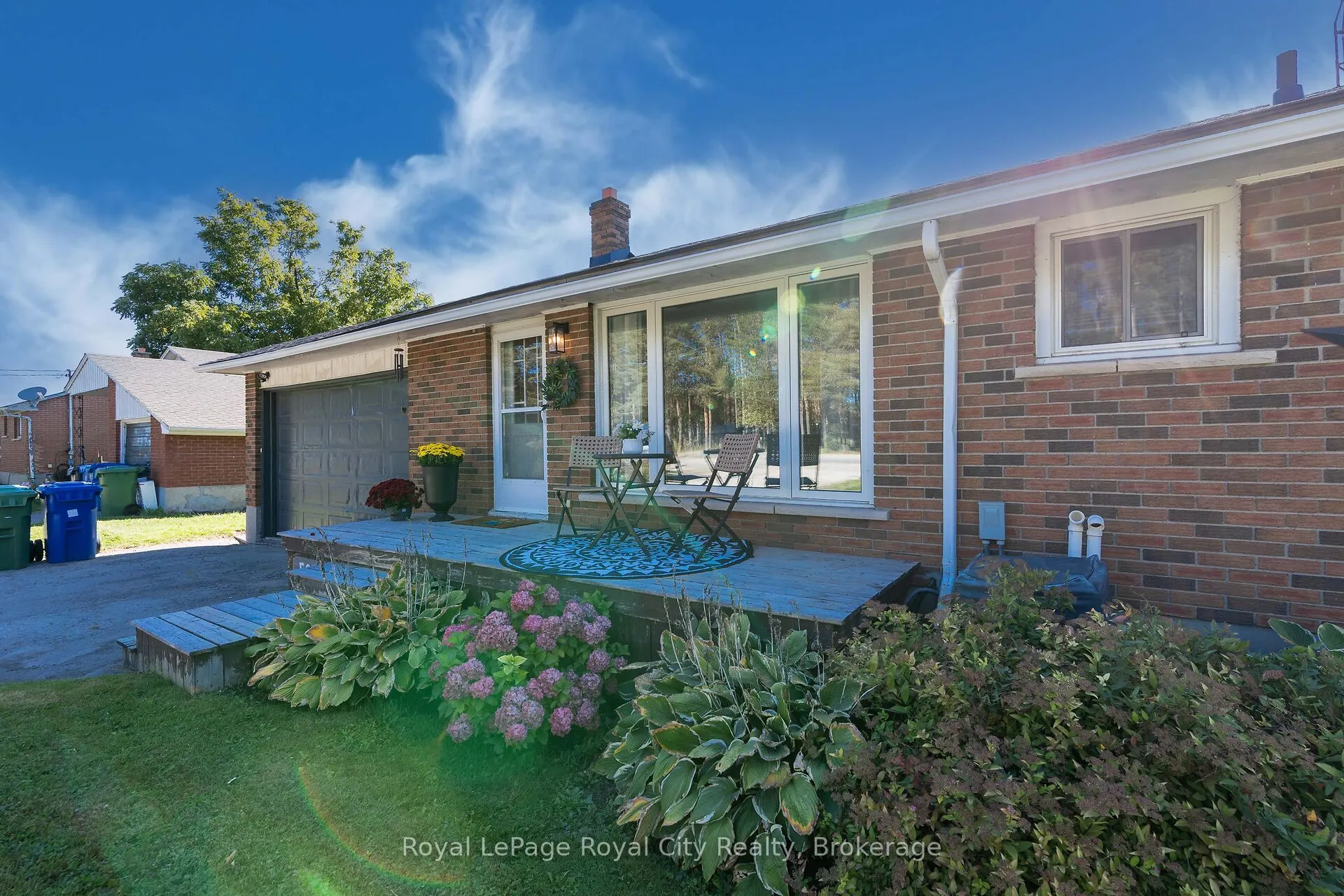 595 Main Street E