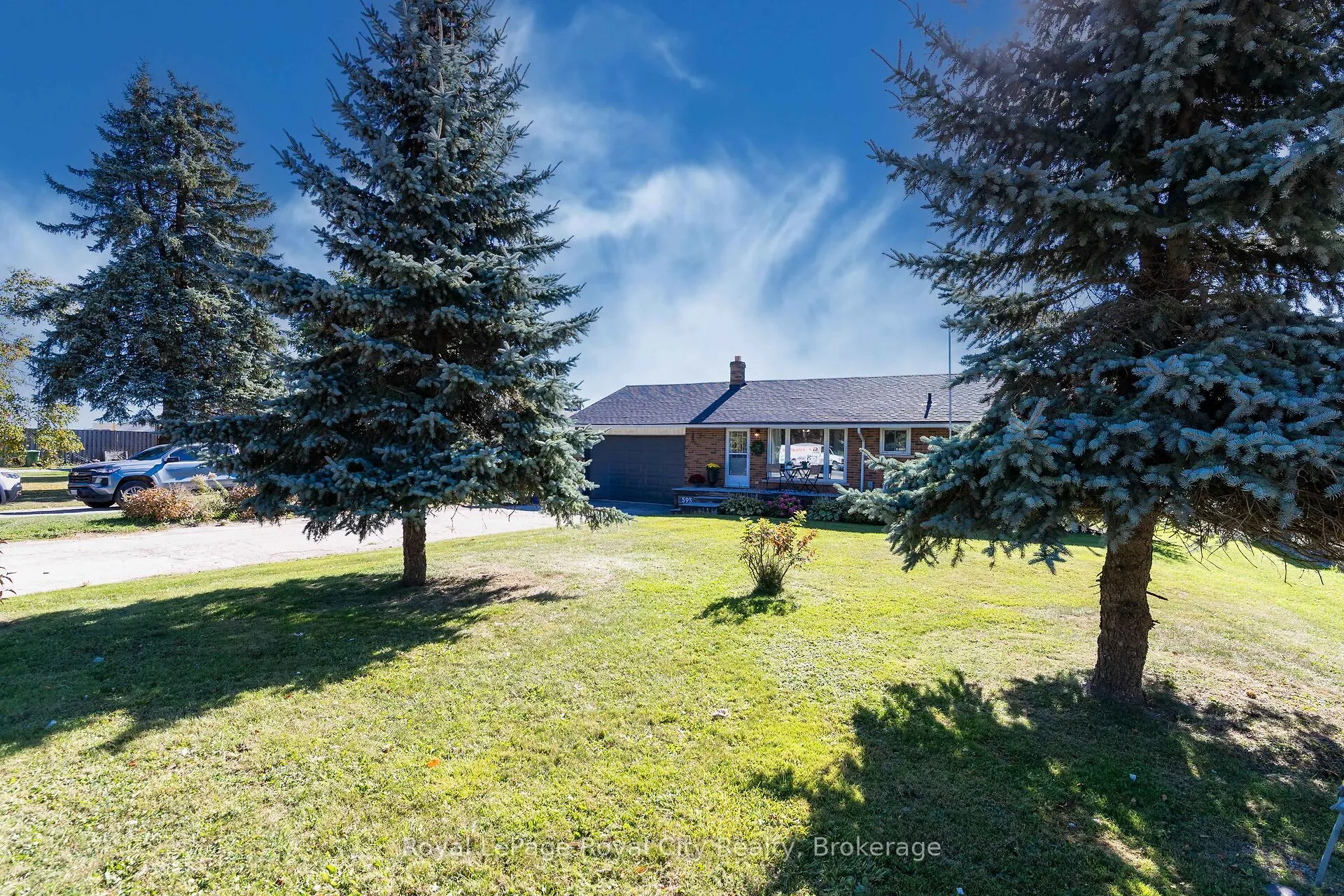 595 Main Street E