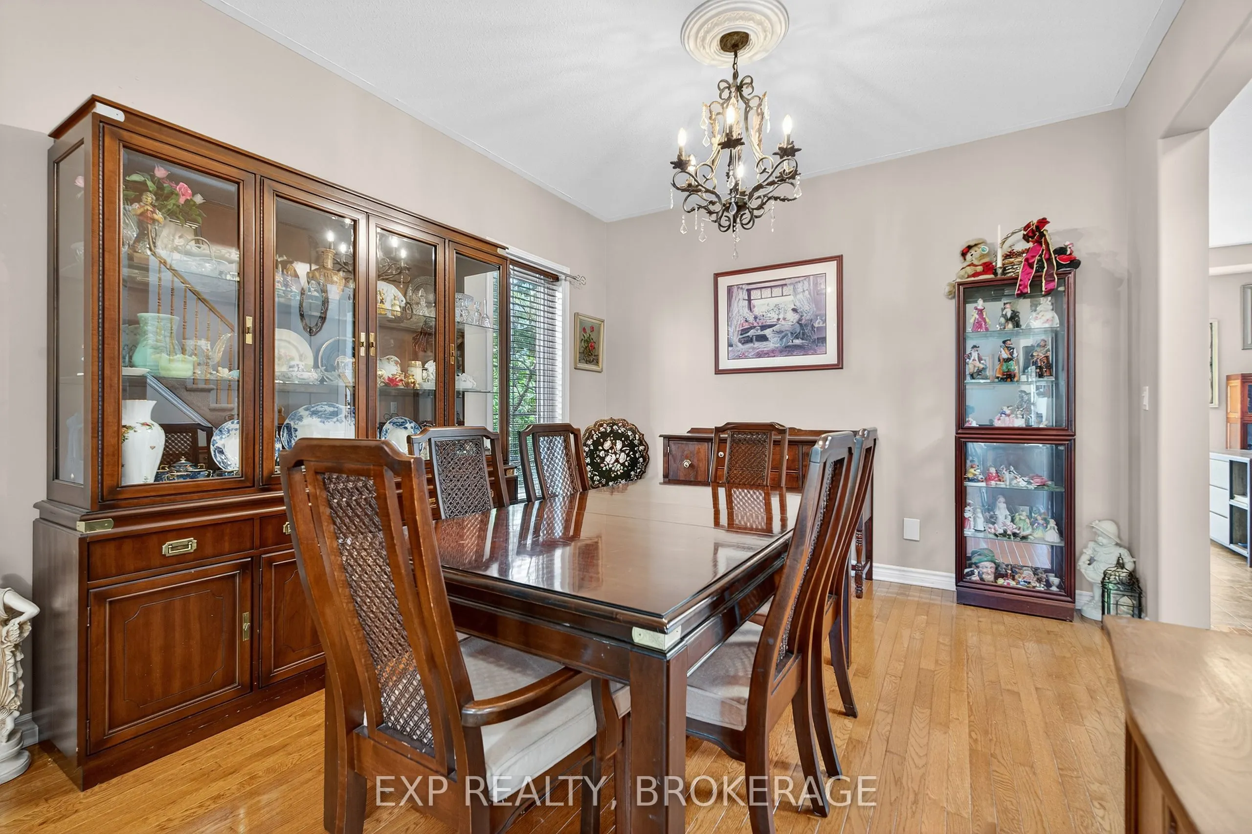 230 HONEYWOOD Avenue