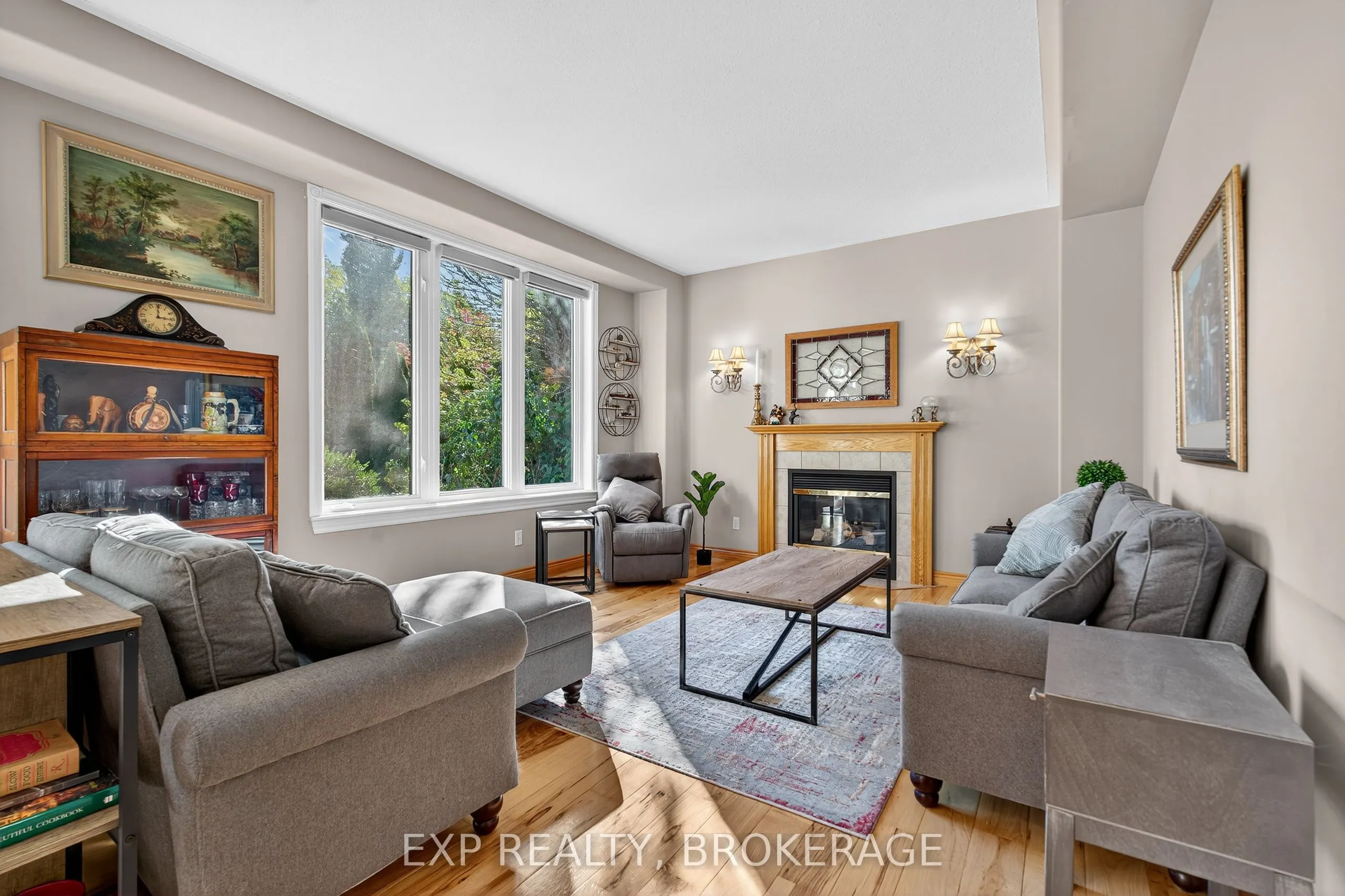 230 HONEYWOOD Avenue
