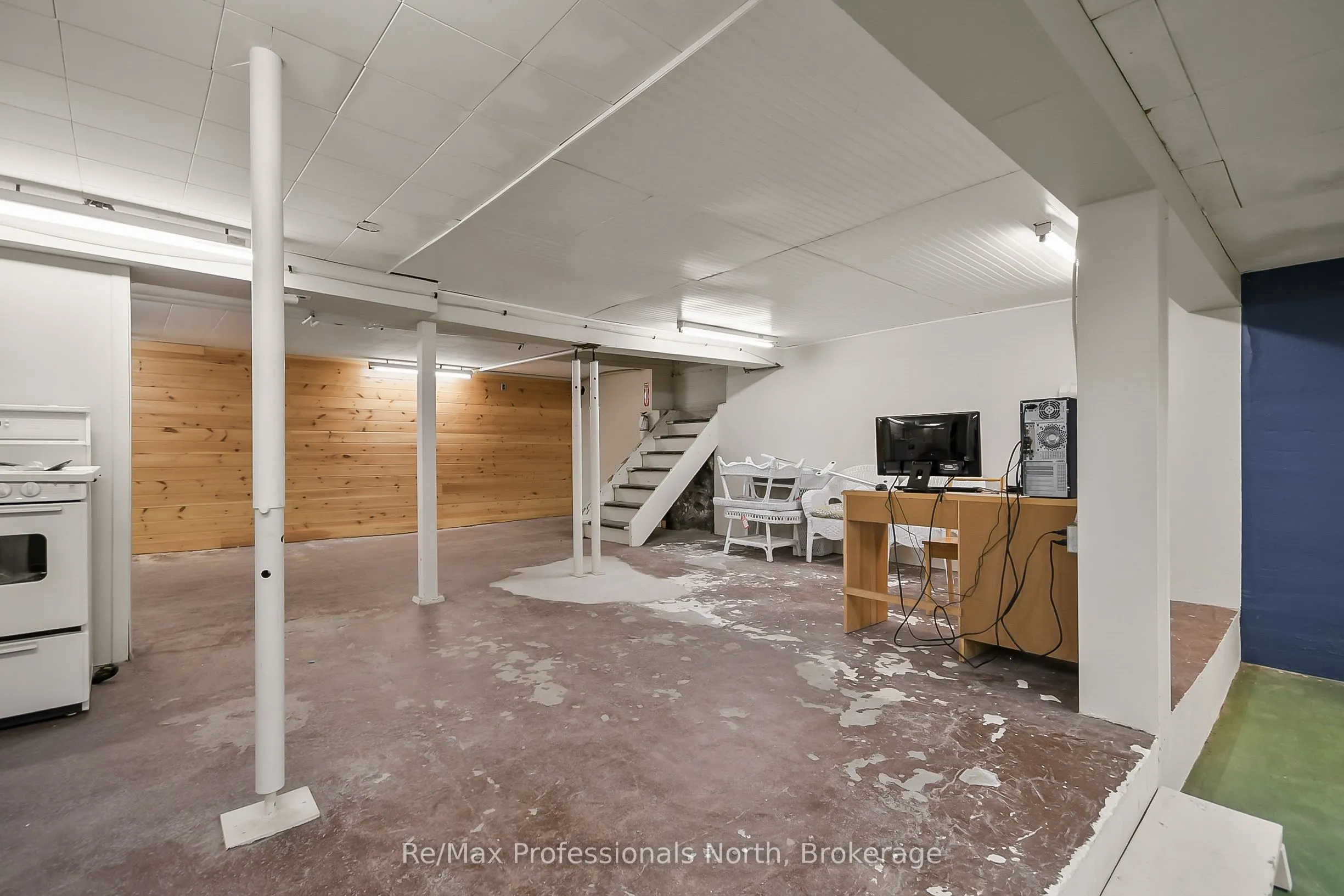 171 Muskoka Road S