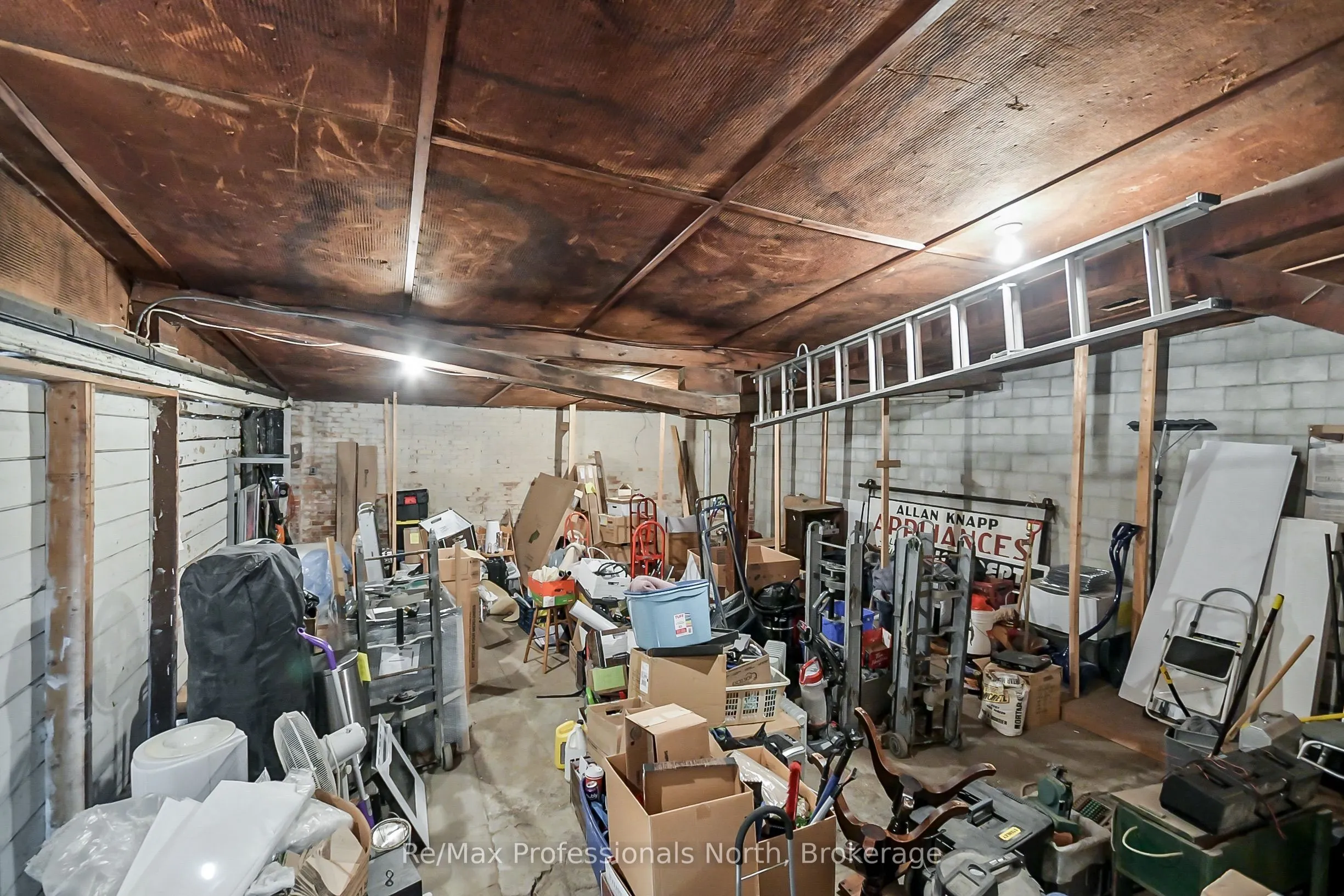 171 Muskoka Road S