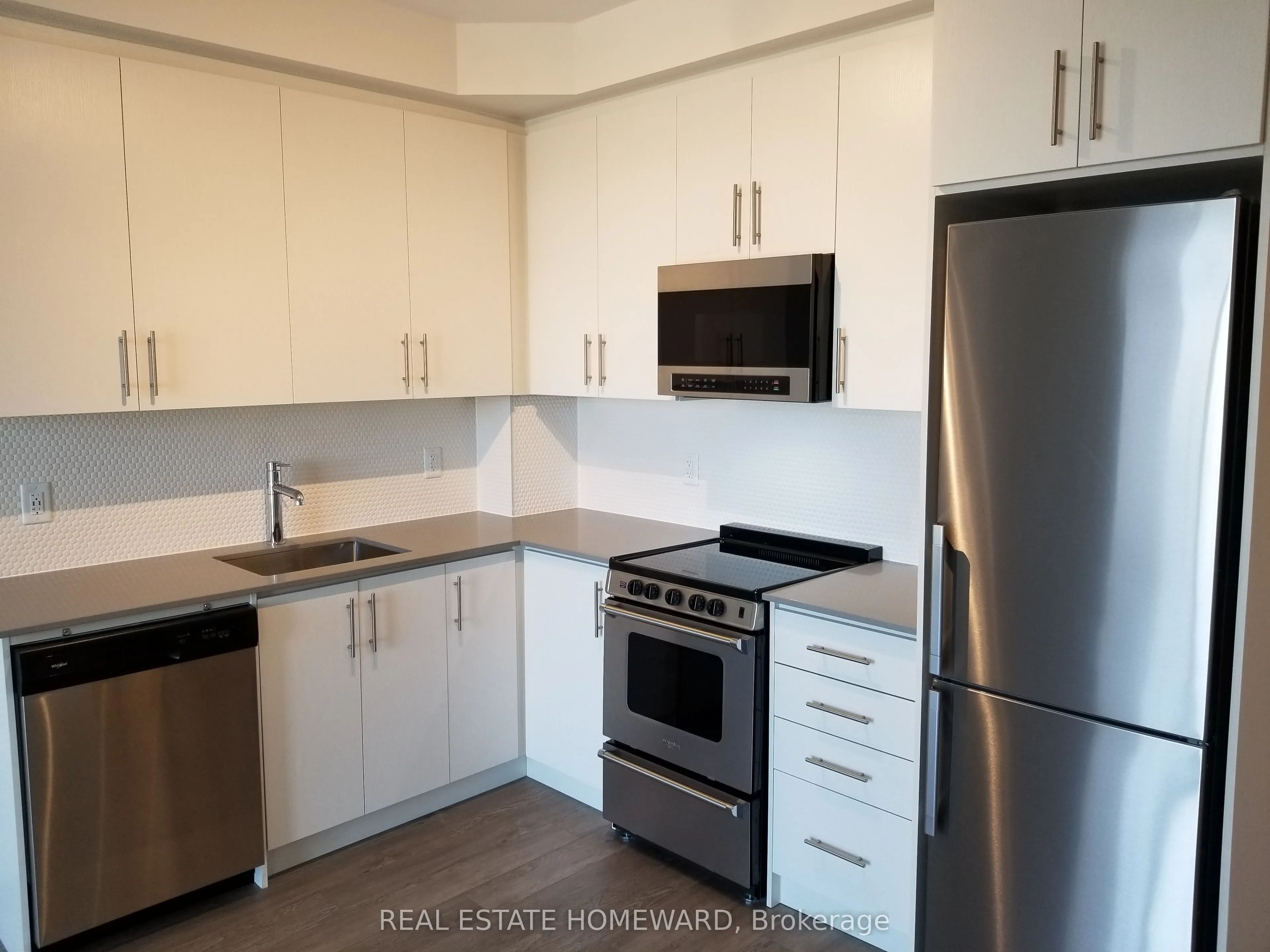 212 King William Street, #923