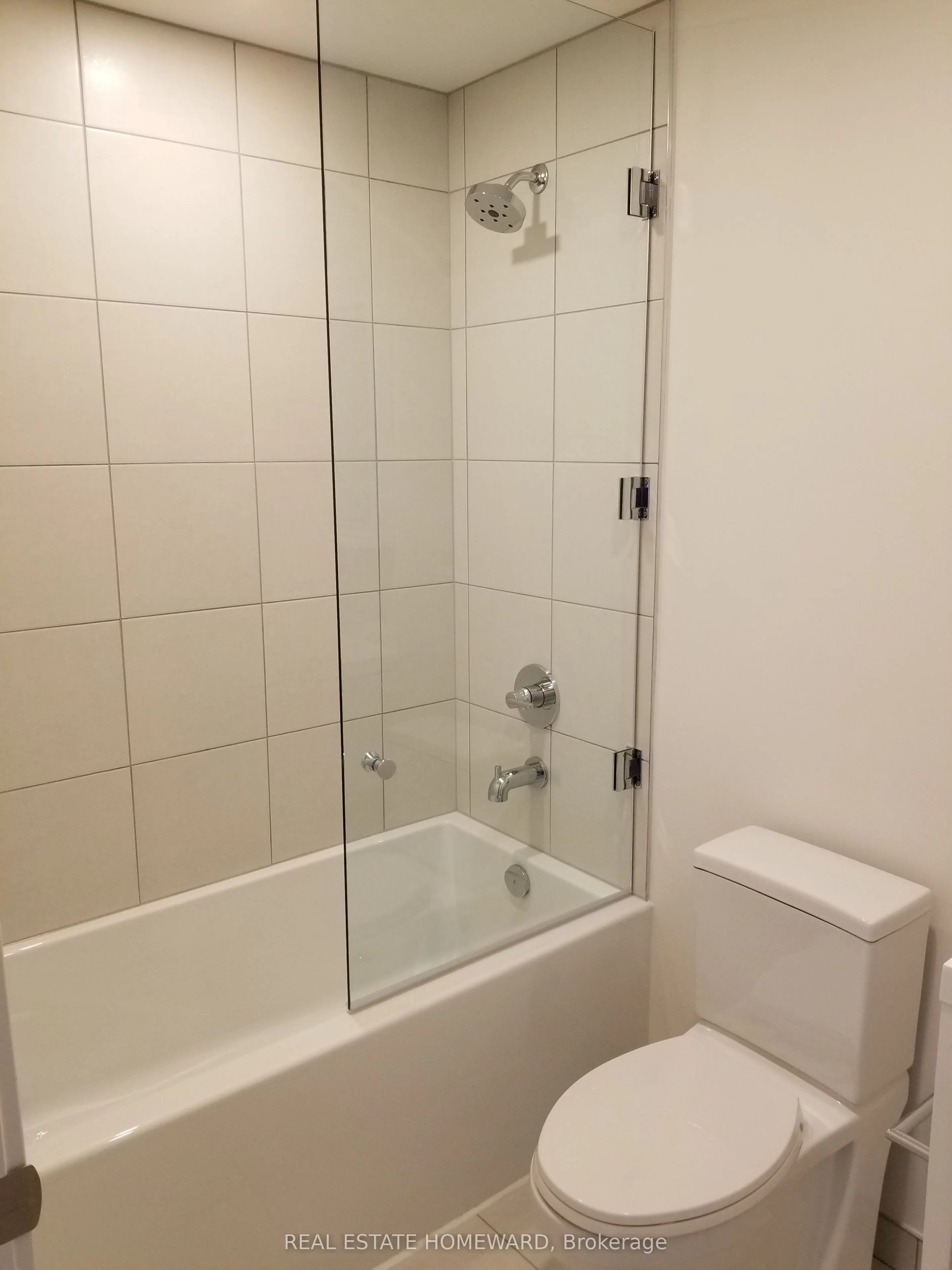 212 King William Street, #923