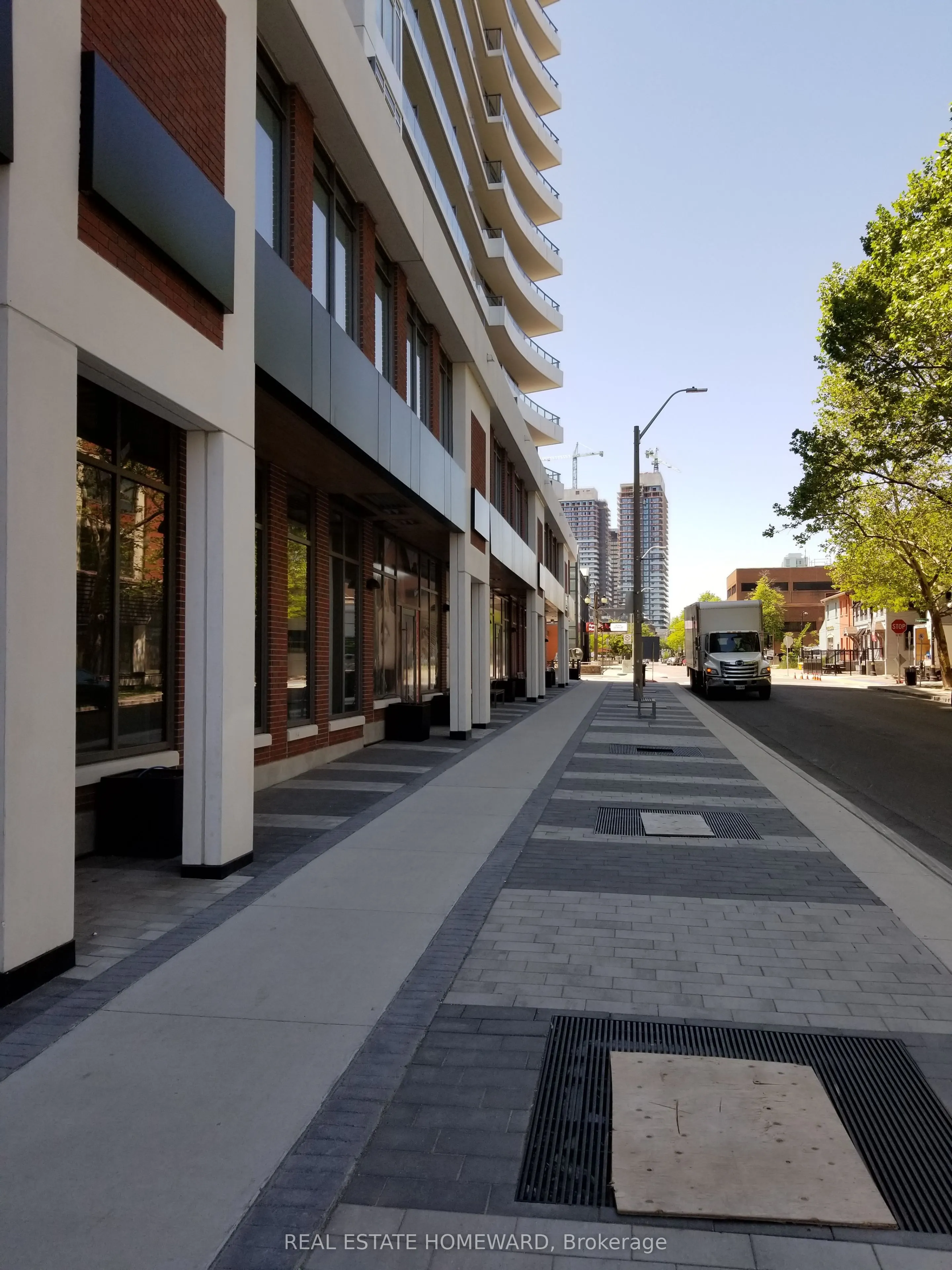 212 King William Street, #923