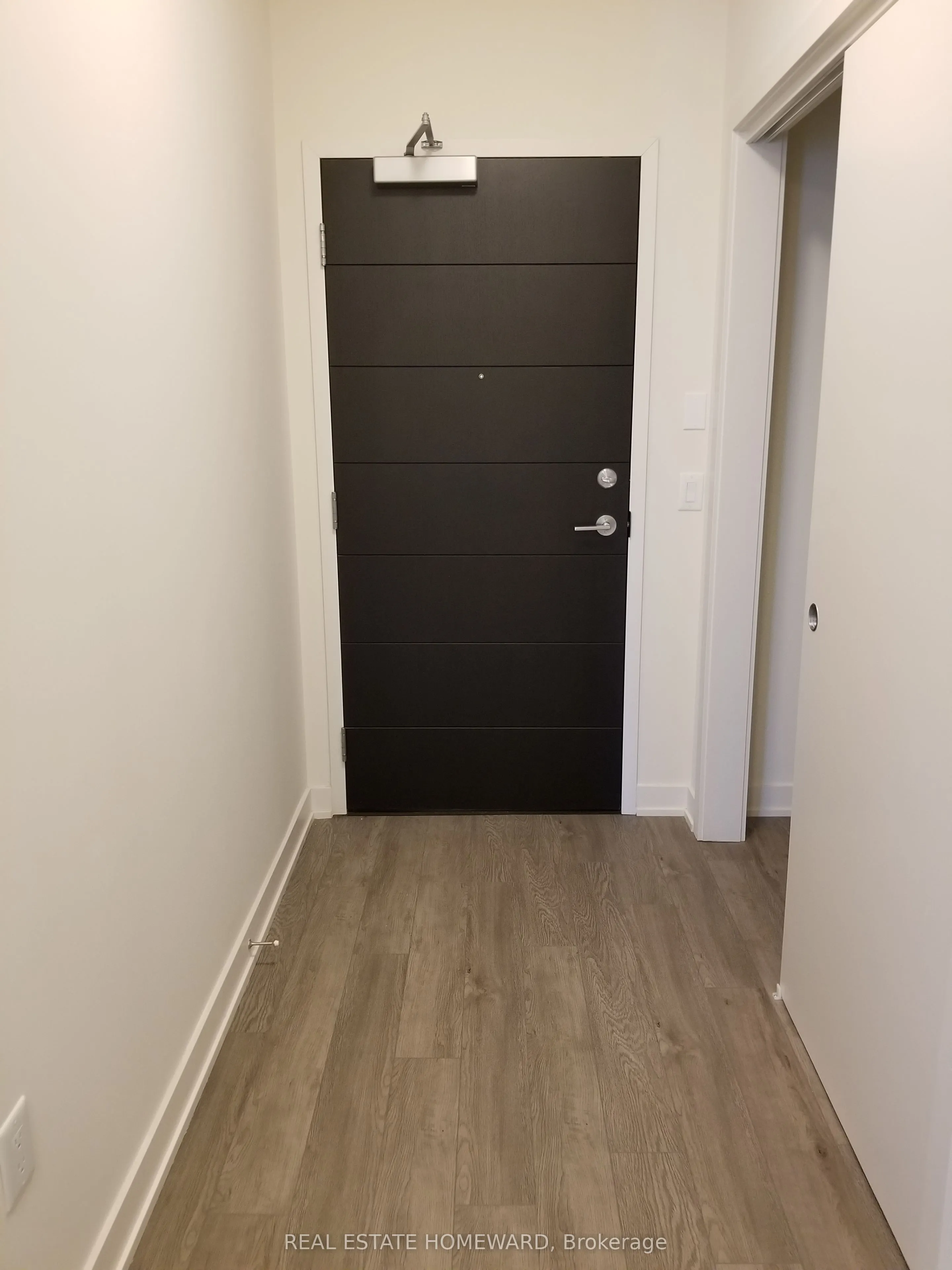 212 King William Street, #923
