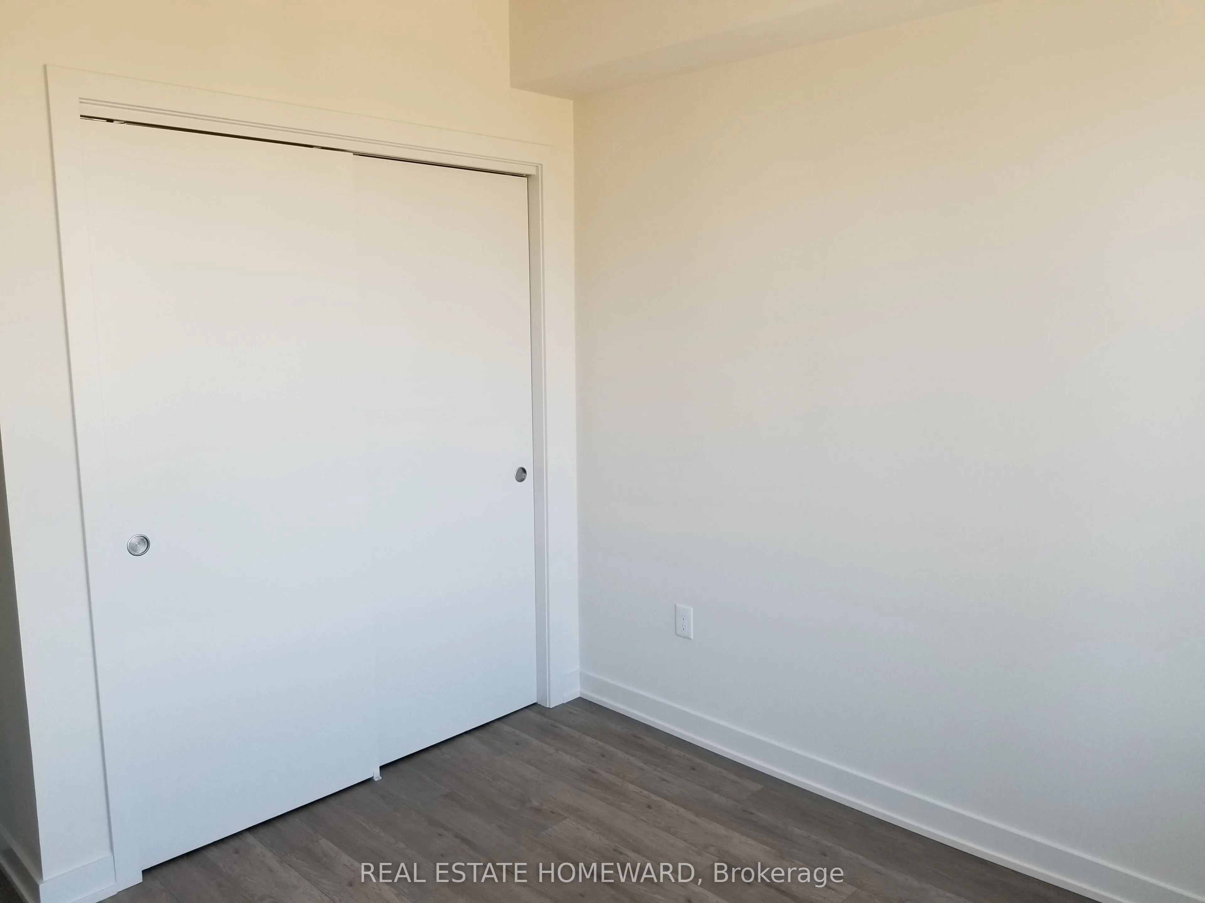 212 King William Street, #923