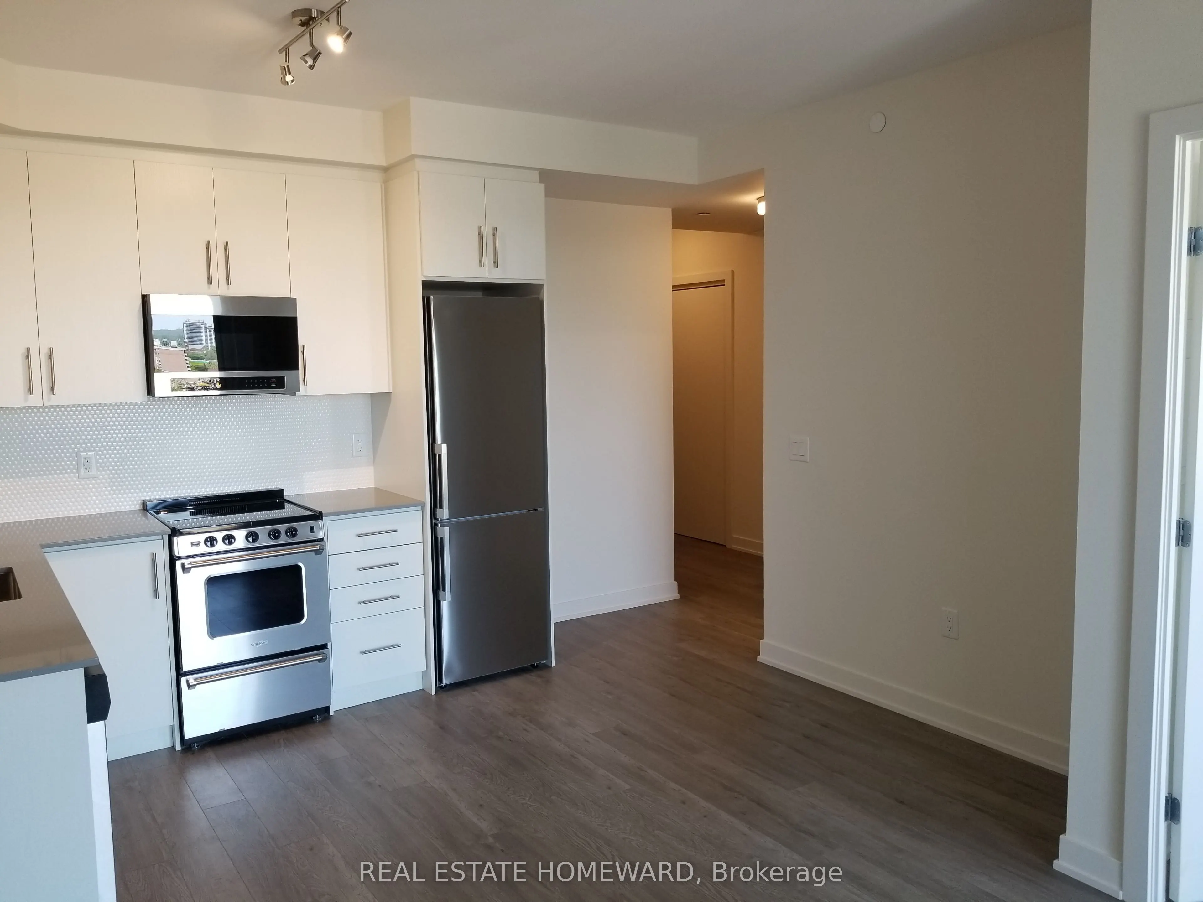 212 King William Street, #923