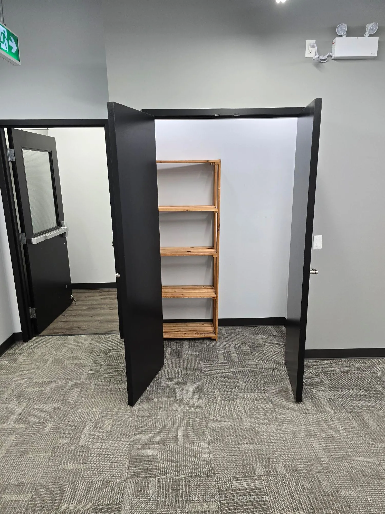 2310 ST LAURENT Boulevard N, #210