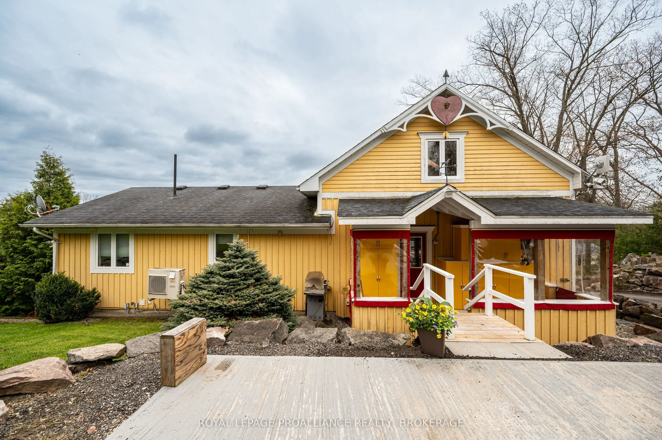 146 River Road