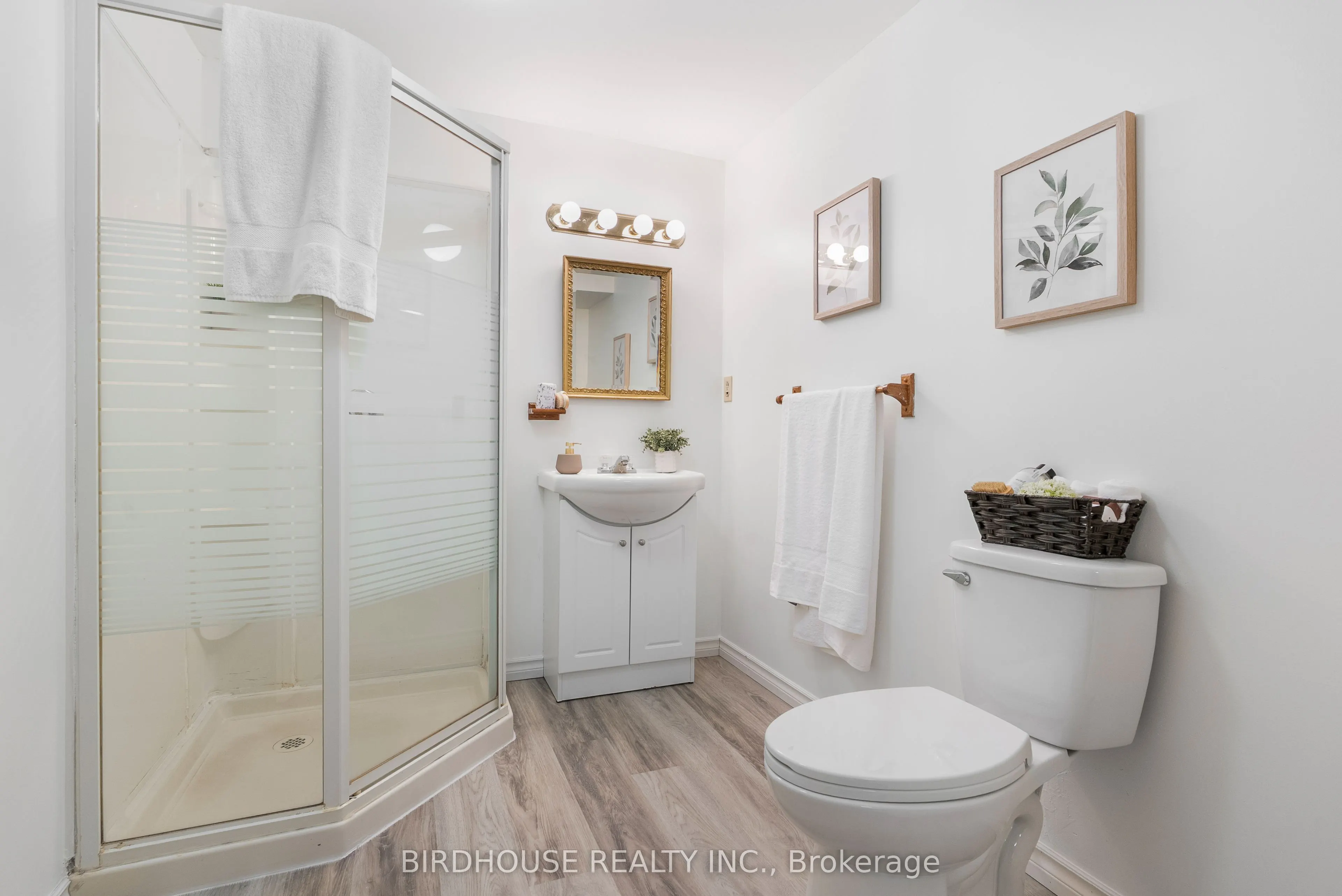 22 Madill Crescent