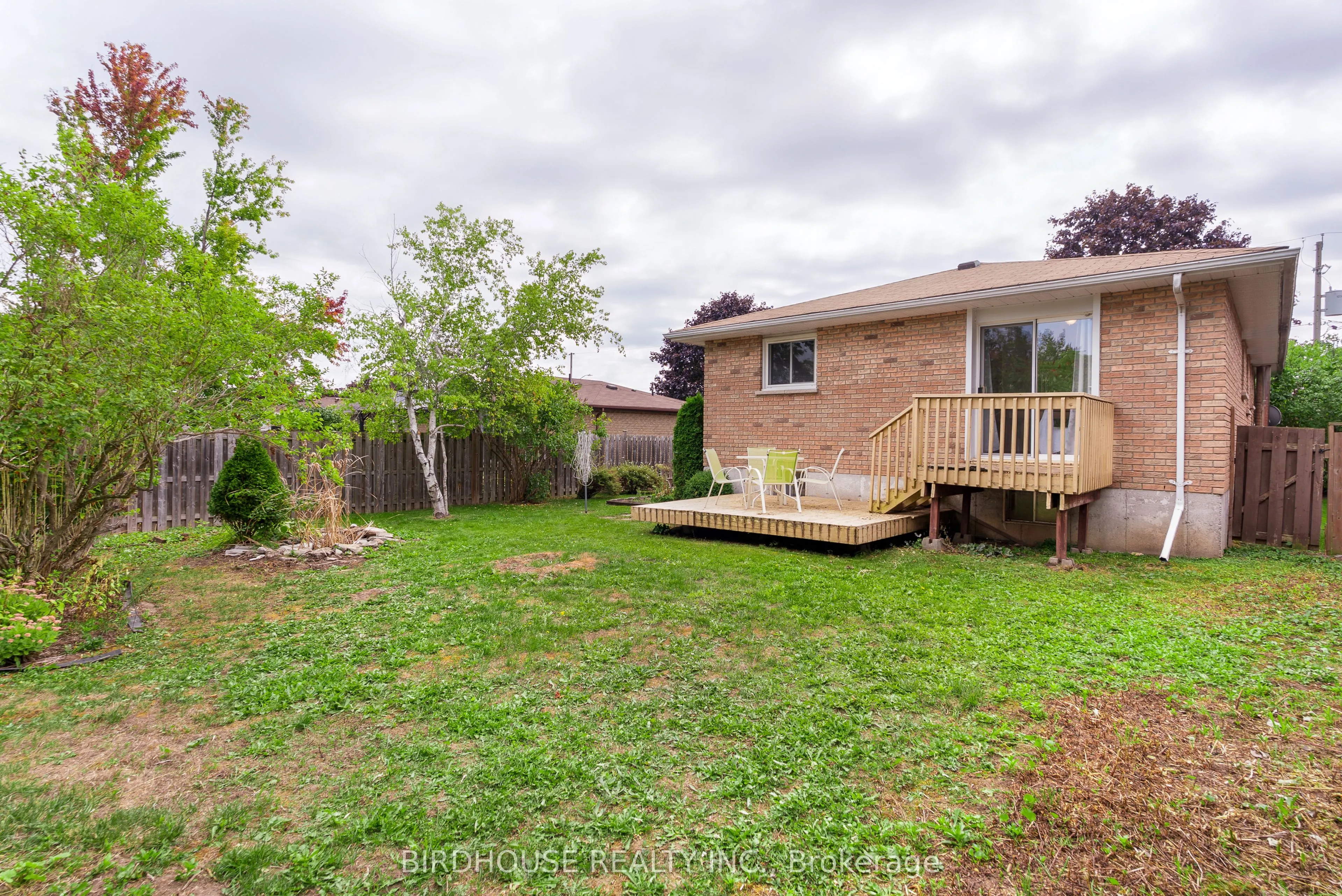 22 Madill Crescent