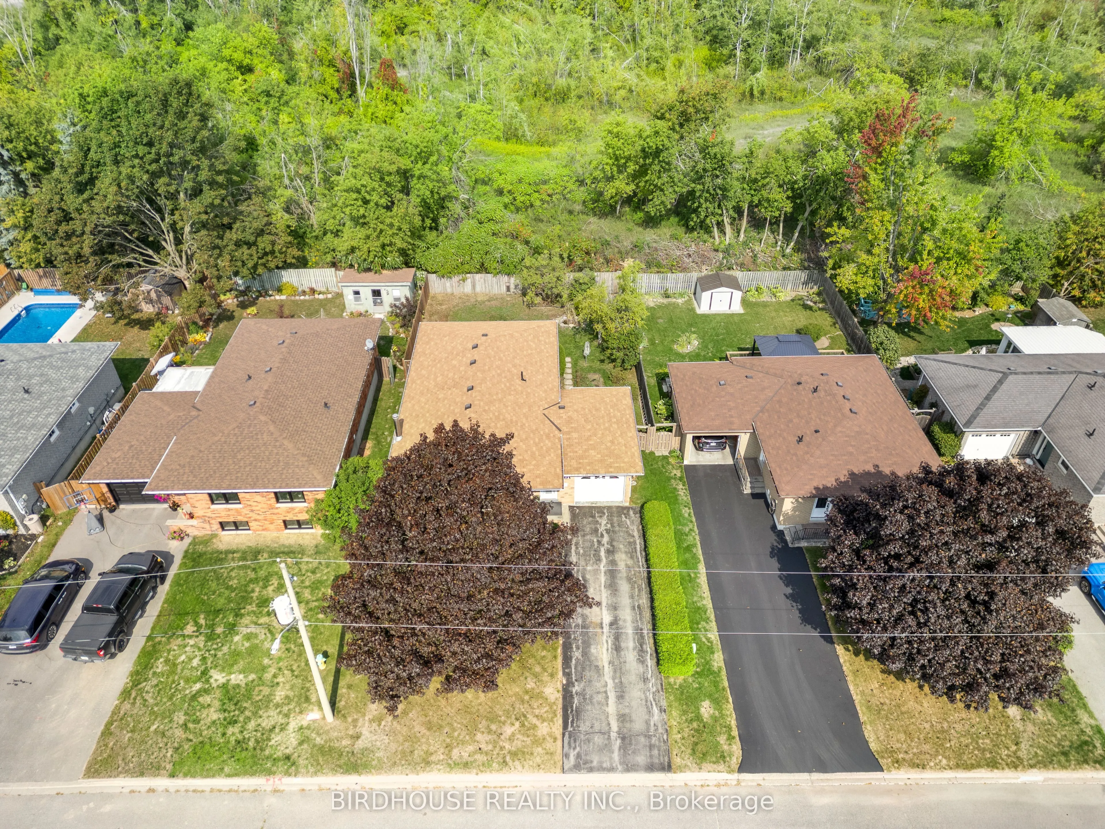 22 Madill Crescent