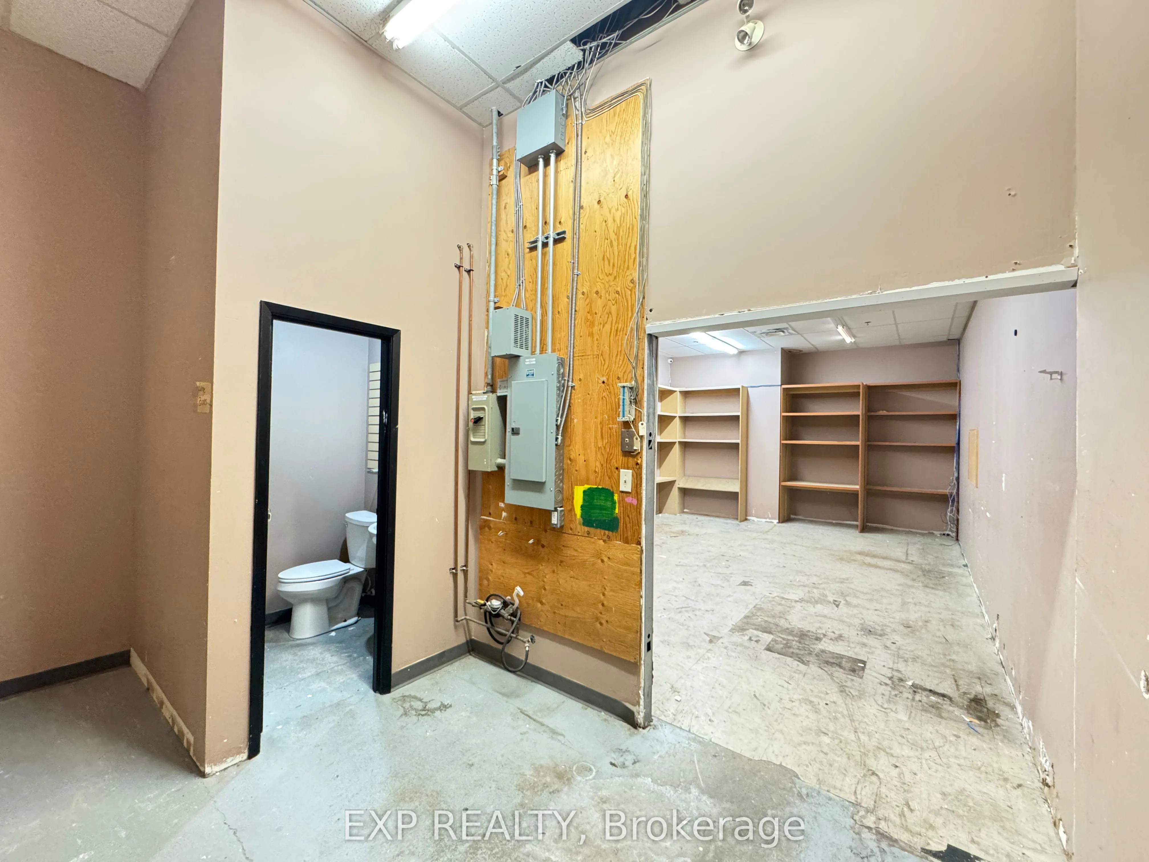 301 OXFORD Street W, #2