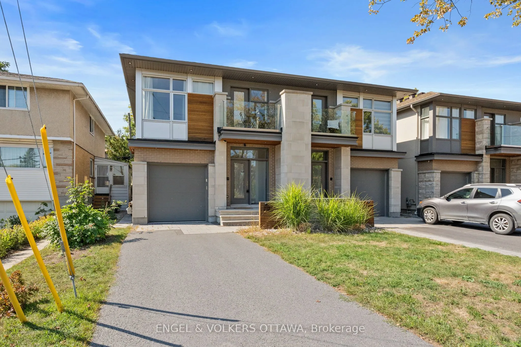 1212 Prince Of Wales Drive