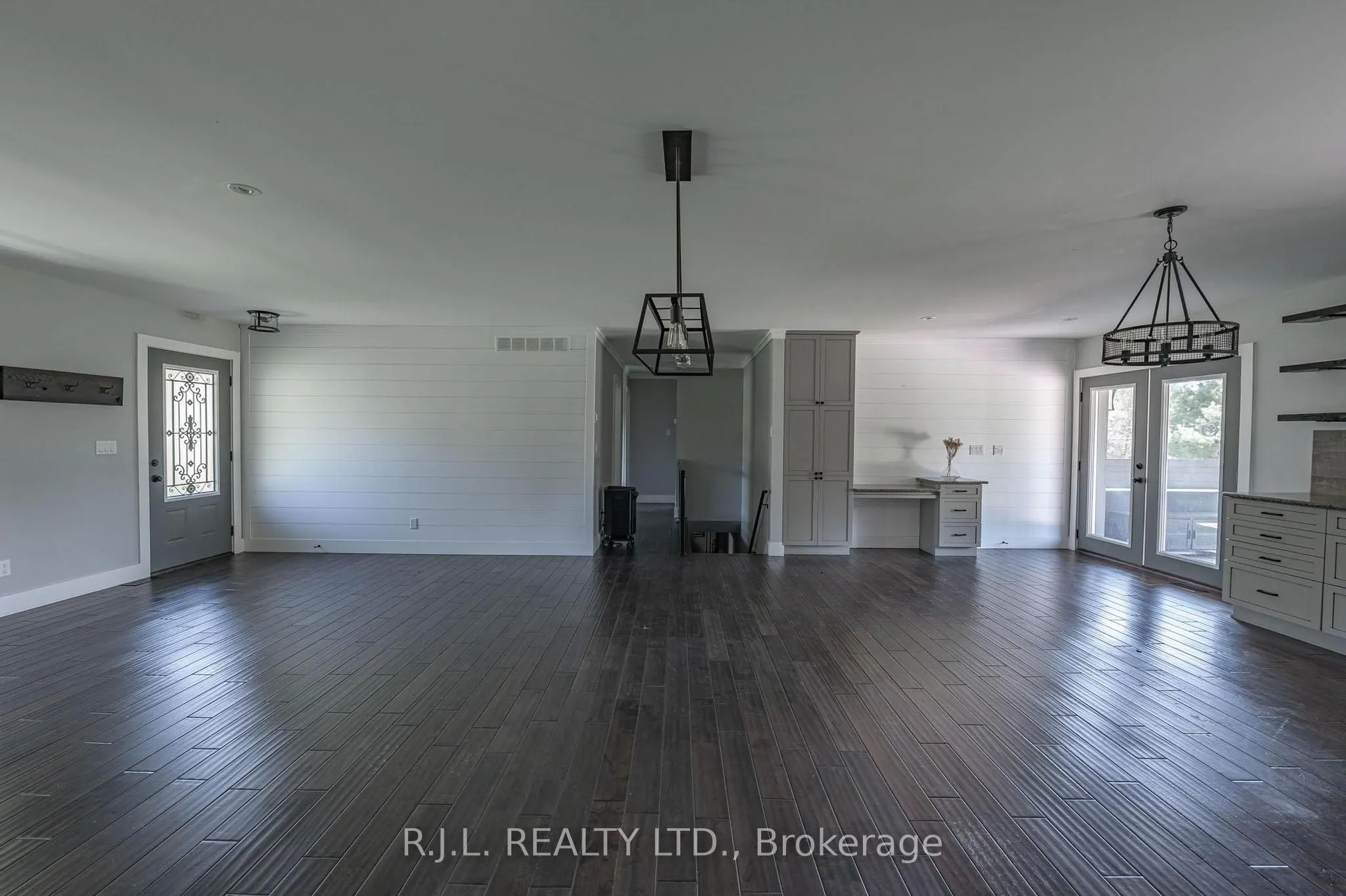 503862 Grey Road 12 Road