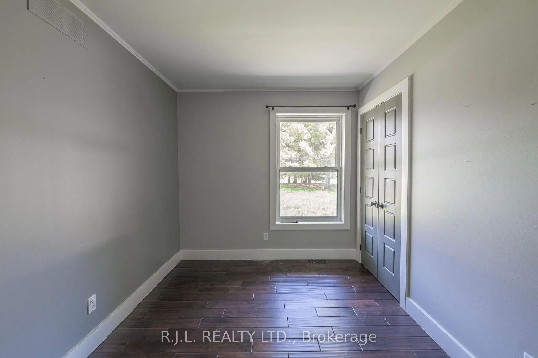 503862 Grey Road 12 Road