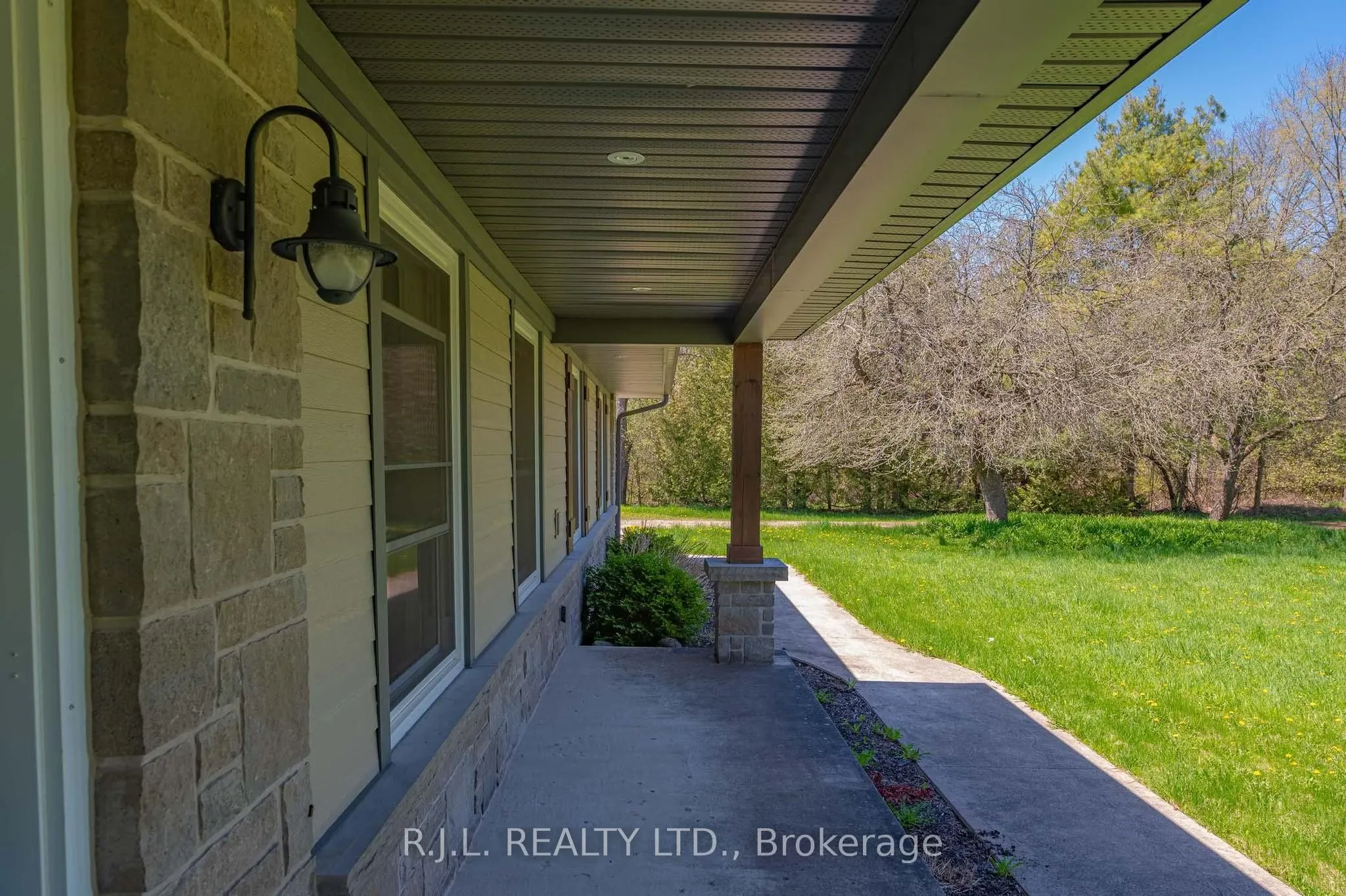 503862 Grey Road 12 Road