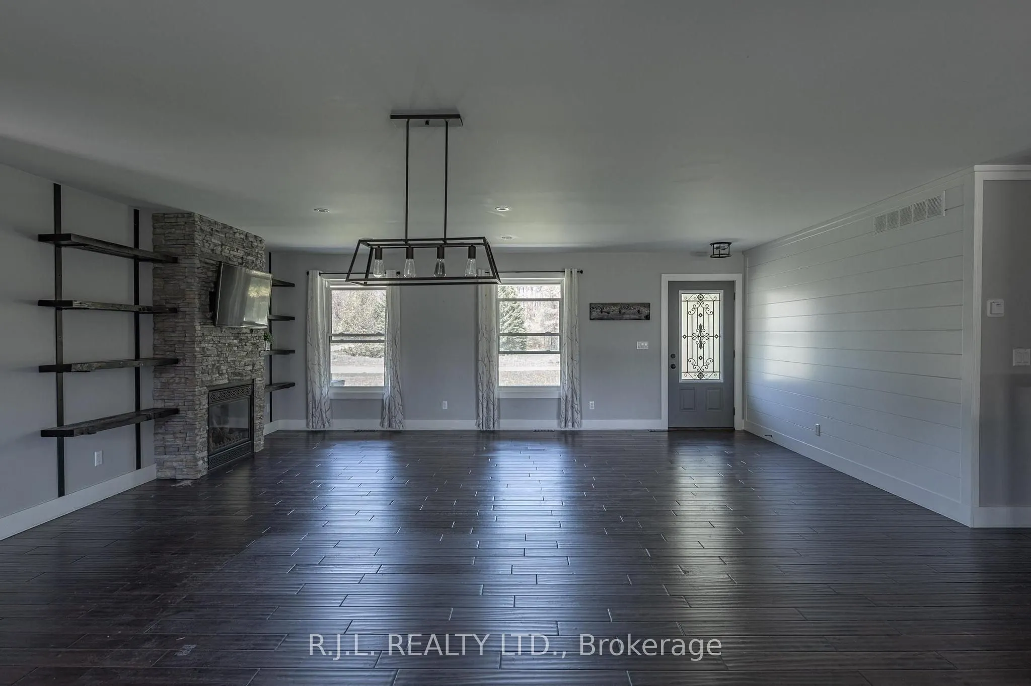 503862 Grey Road 12 Road