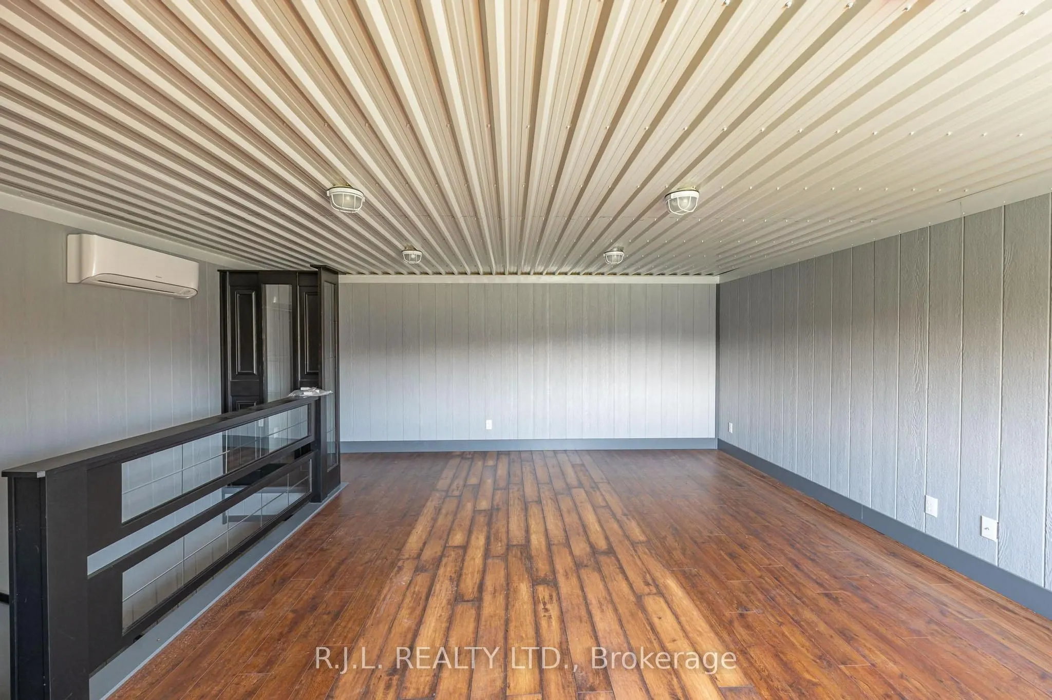 503862 Grey Road 12 Road