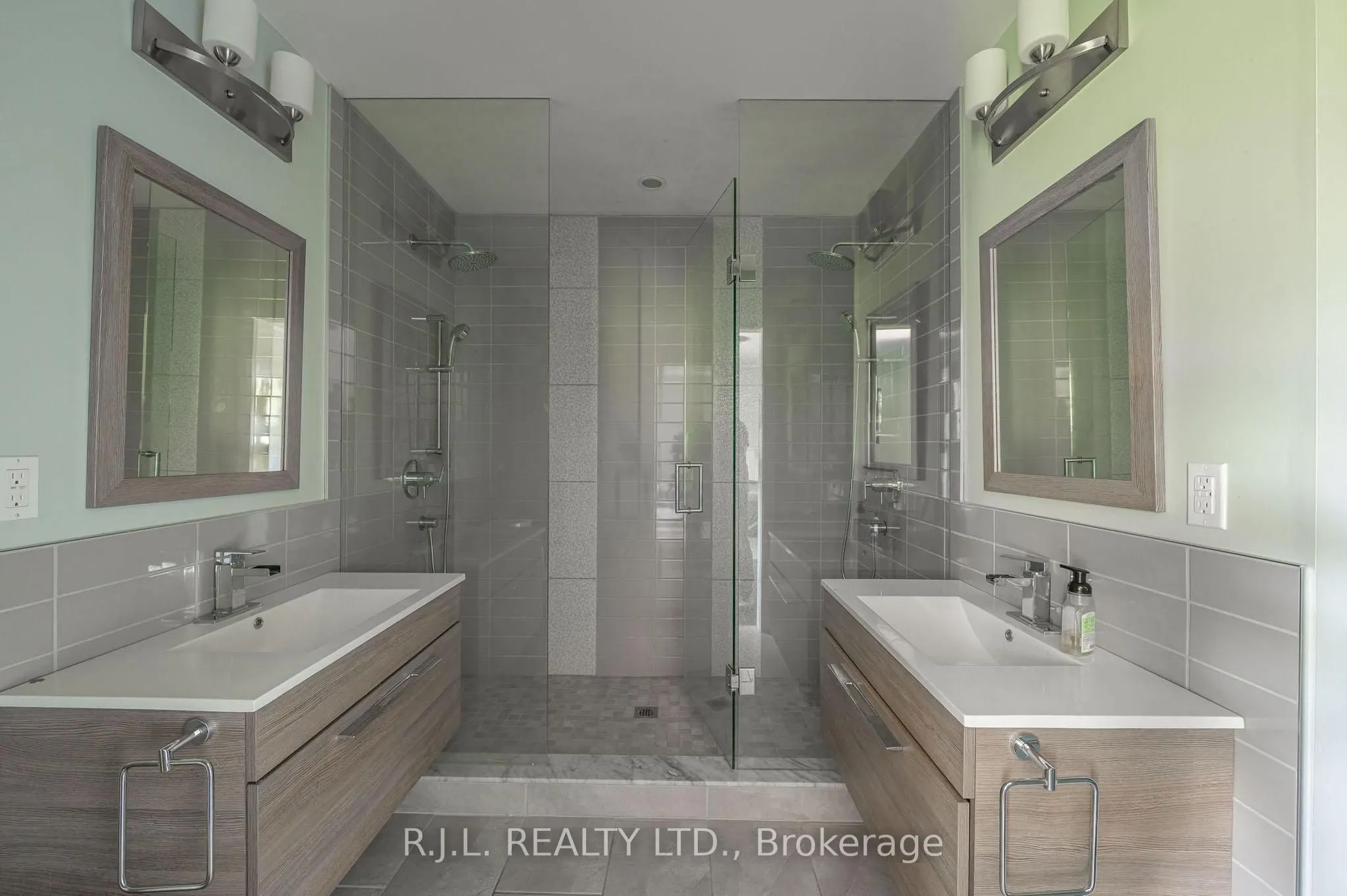 503862 Grey Road 12 Road