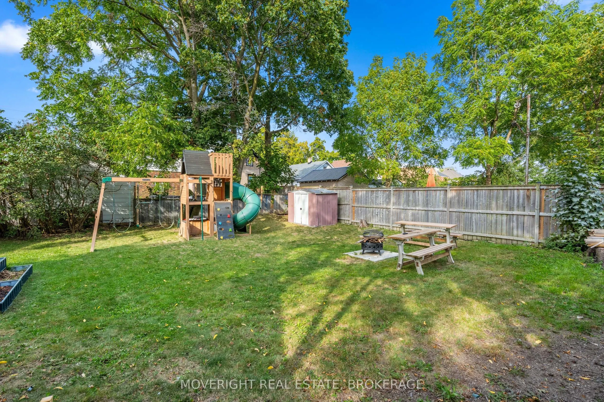 331 Fielden Avenue