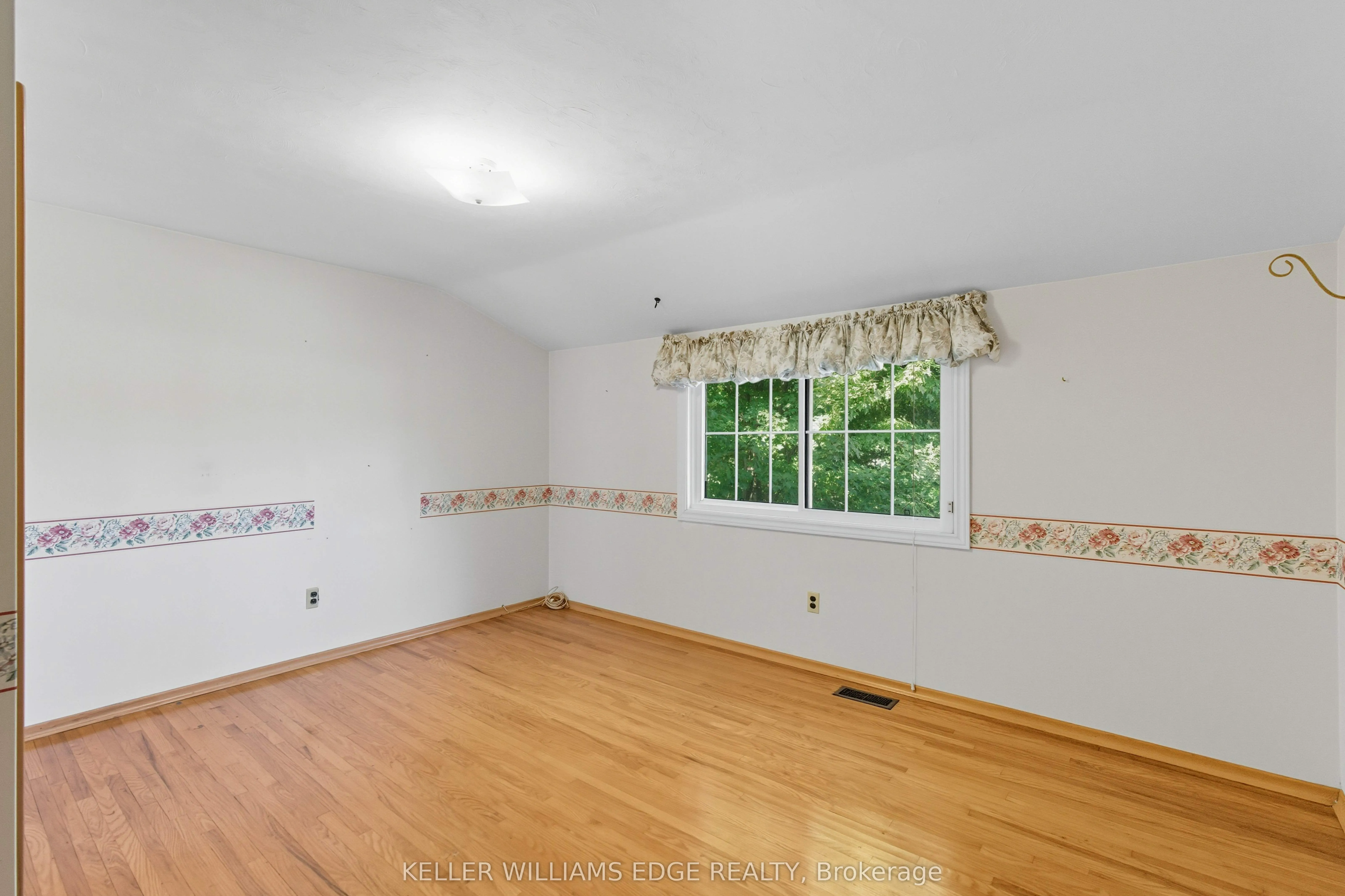 33 Goldfinch Road