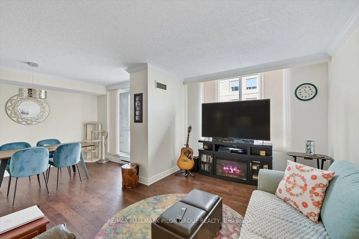 35 Holland Avenue, #205
