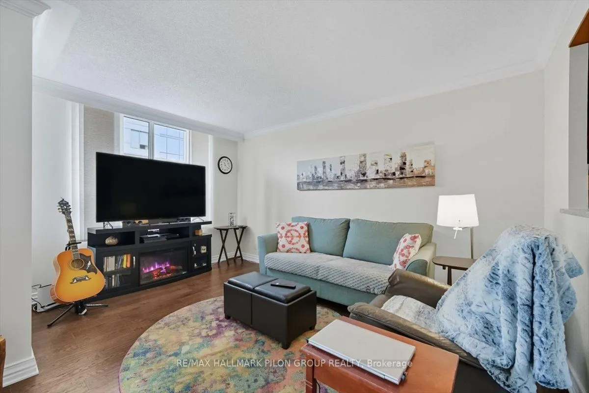 35 Holland Avenue, #205