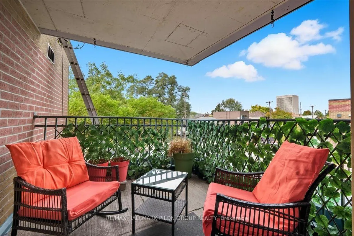 35 Holland Avenue, #205