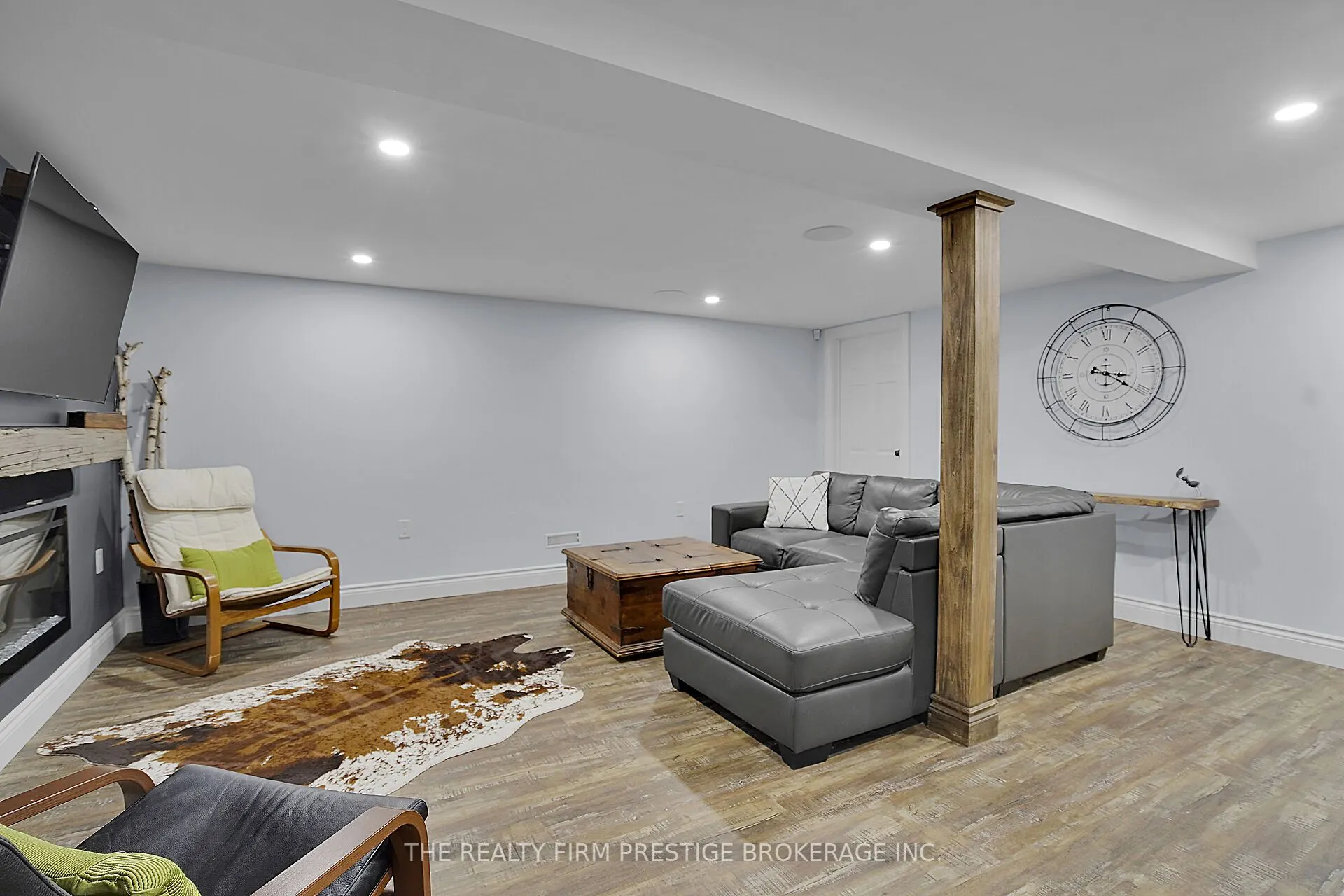 293 Riverside Drive